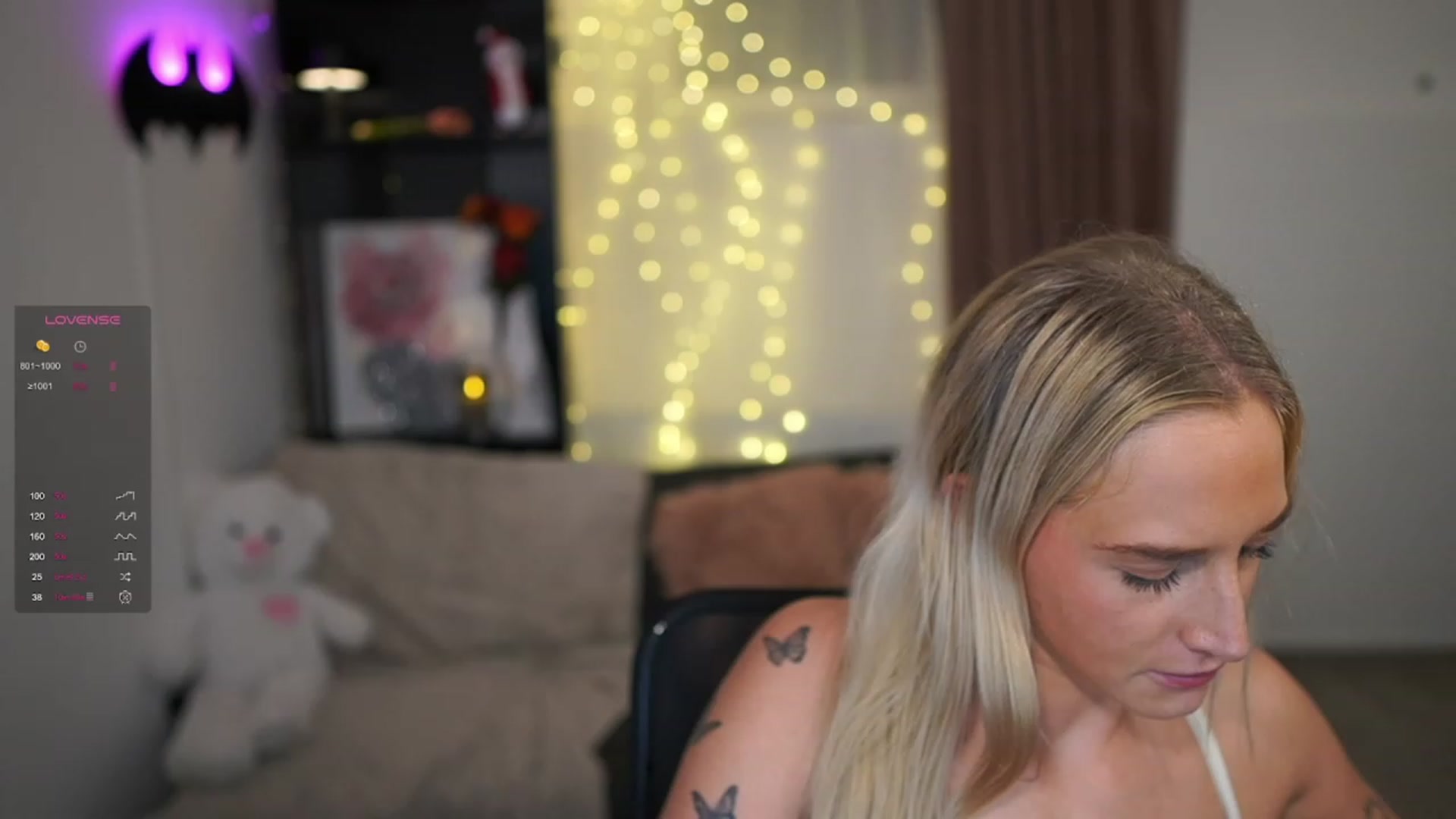 Gallery image thumbnail from NicoletteShea's myfreecams stream on, 12/29/2023, 20:51 image 20 of 20