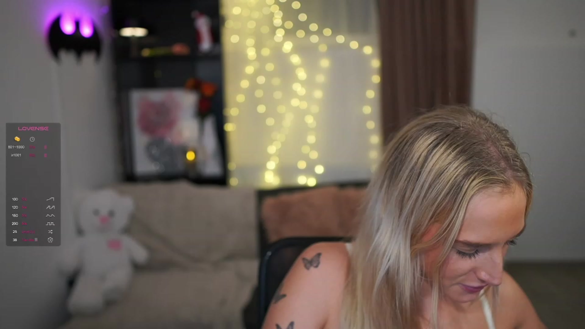 Gallery image thumbnail from NicoletteShea's myfreecams stream on, 12/29/2023, 20:51 image 4 of 20