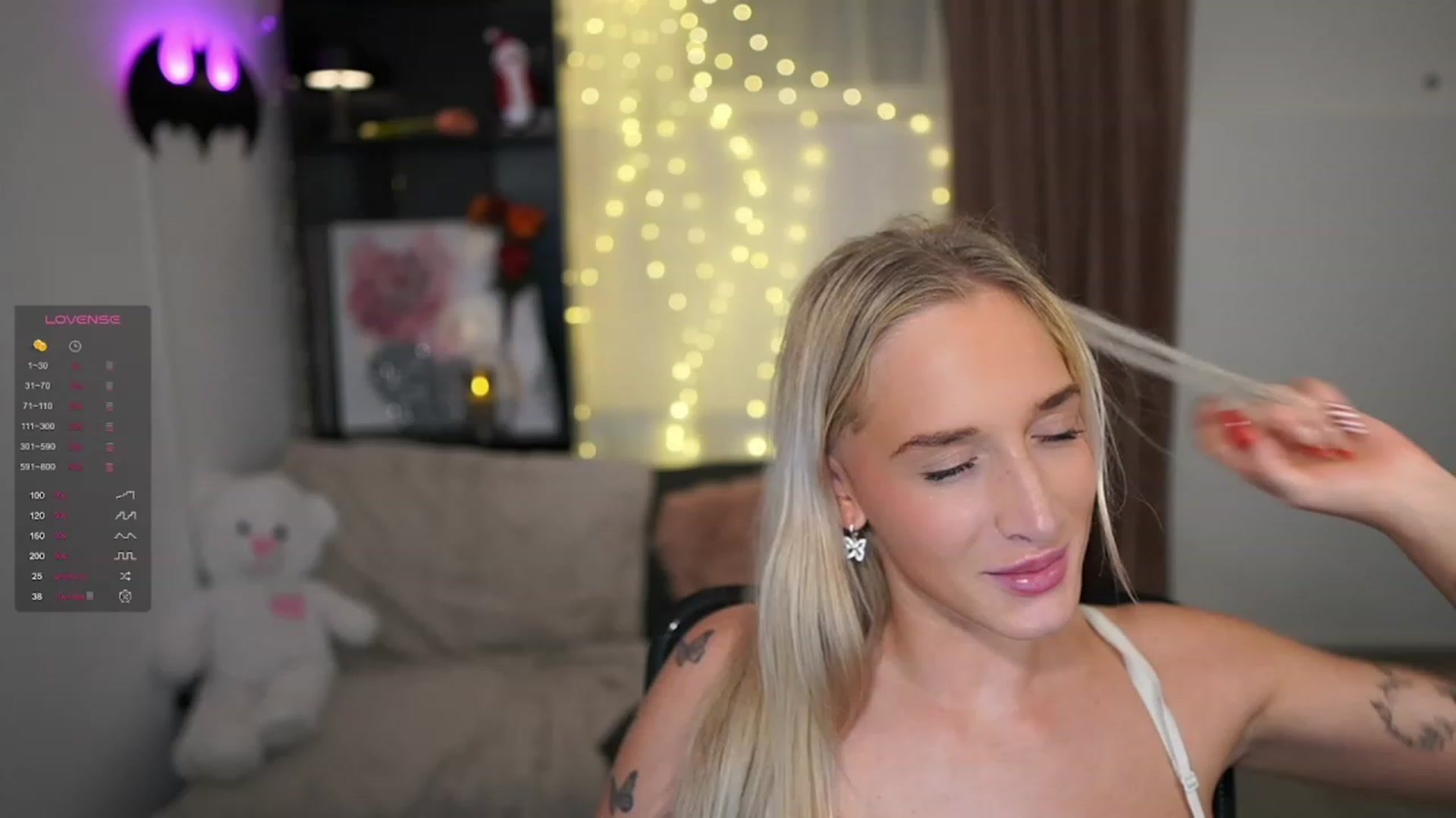 Gallery image thumbnail from NicoletteShea's myfreecams stream on, 12/29/2023, 21:08 image 17 of 20