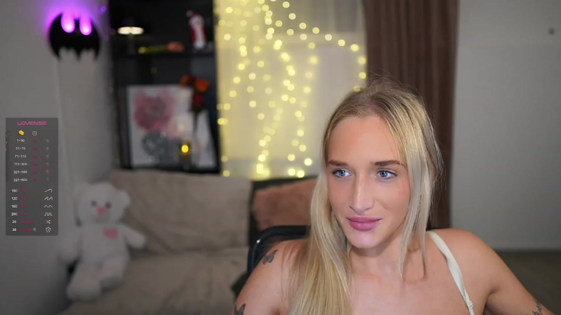 Gallery image thumbnail from NicoletteShea's myfreecams stream on, 12/29/2023, 21:08 image 19 of 20
