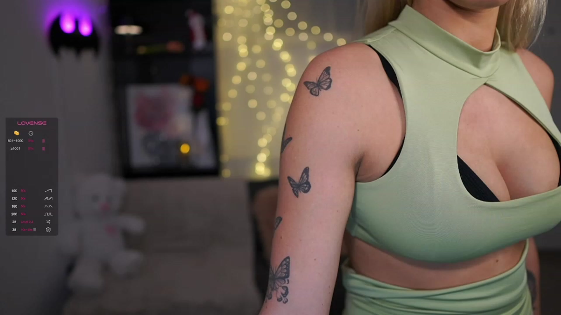 Gallery image thumbnail from NicoletteShea's myfreecams stream on, 12/30/2023, 09:47 image 7 of 20