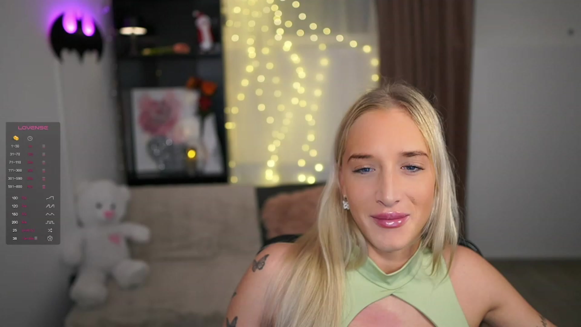Gallery image thumbnail from NicoletteShea's myfreecams stream on, 12/30/2023, 09:47 image 3 of 20