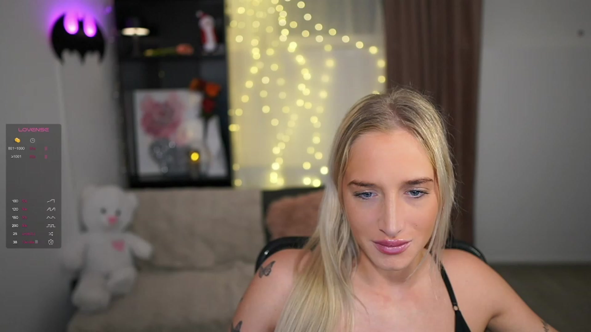 Gallery image thumbnail from NicoletteShea's myfreecams stream on, 12/30/2023, 09:47 image 13 of 20