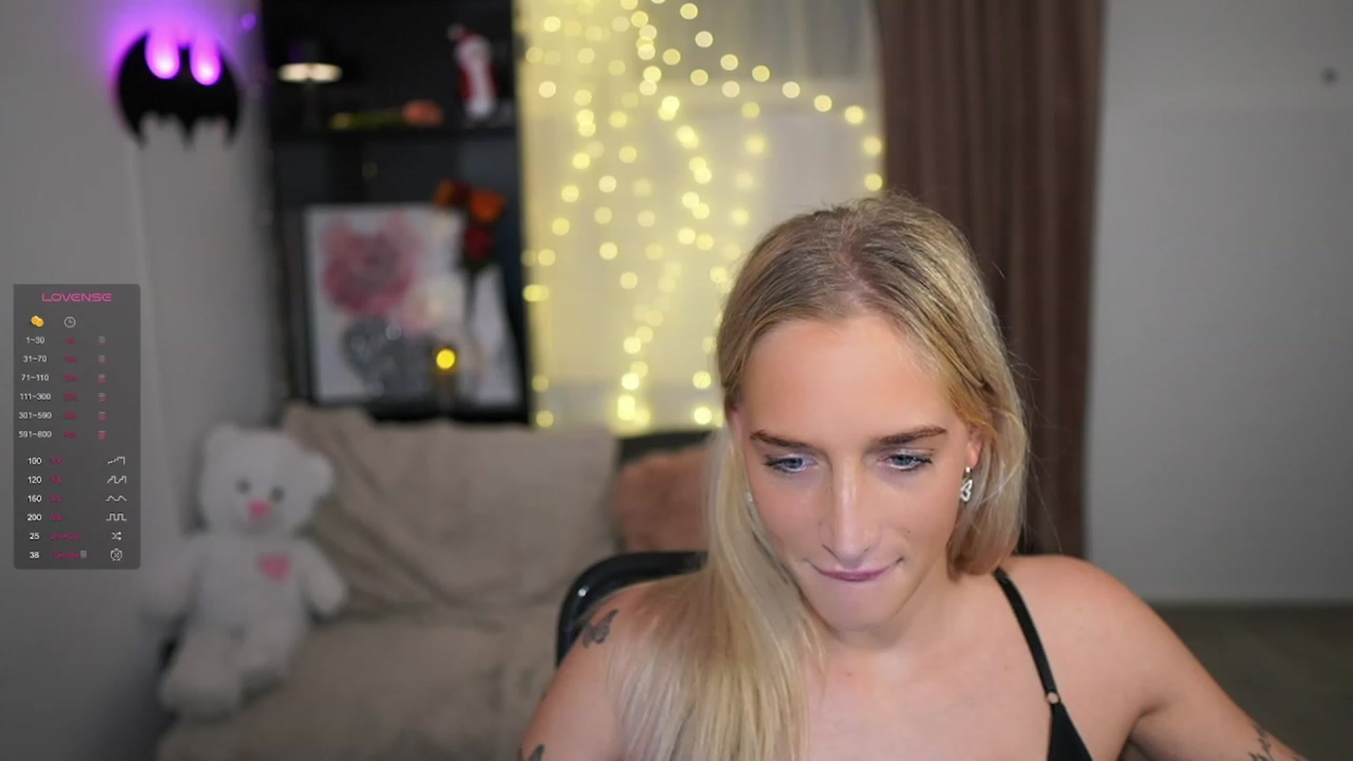 Gallery image thumbnail from NicoletteShea's myfreecams stream on, 12/30/2023, 13:58 image 13 of 20
