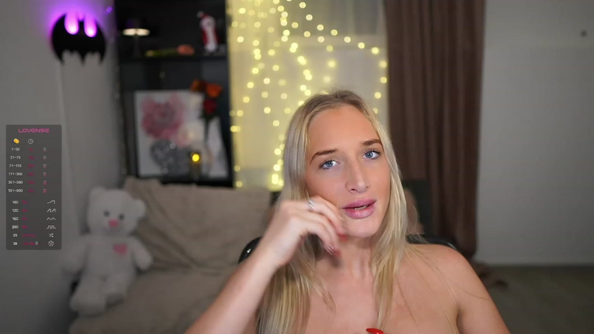 Gallery image thumbnail from NicoletteShea's myfreecams stream on, 12/30/2023, 13:58 image 3 of 20