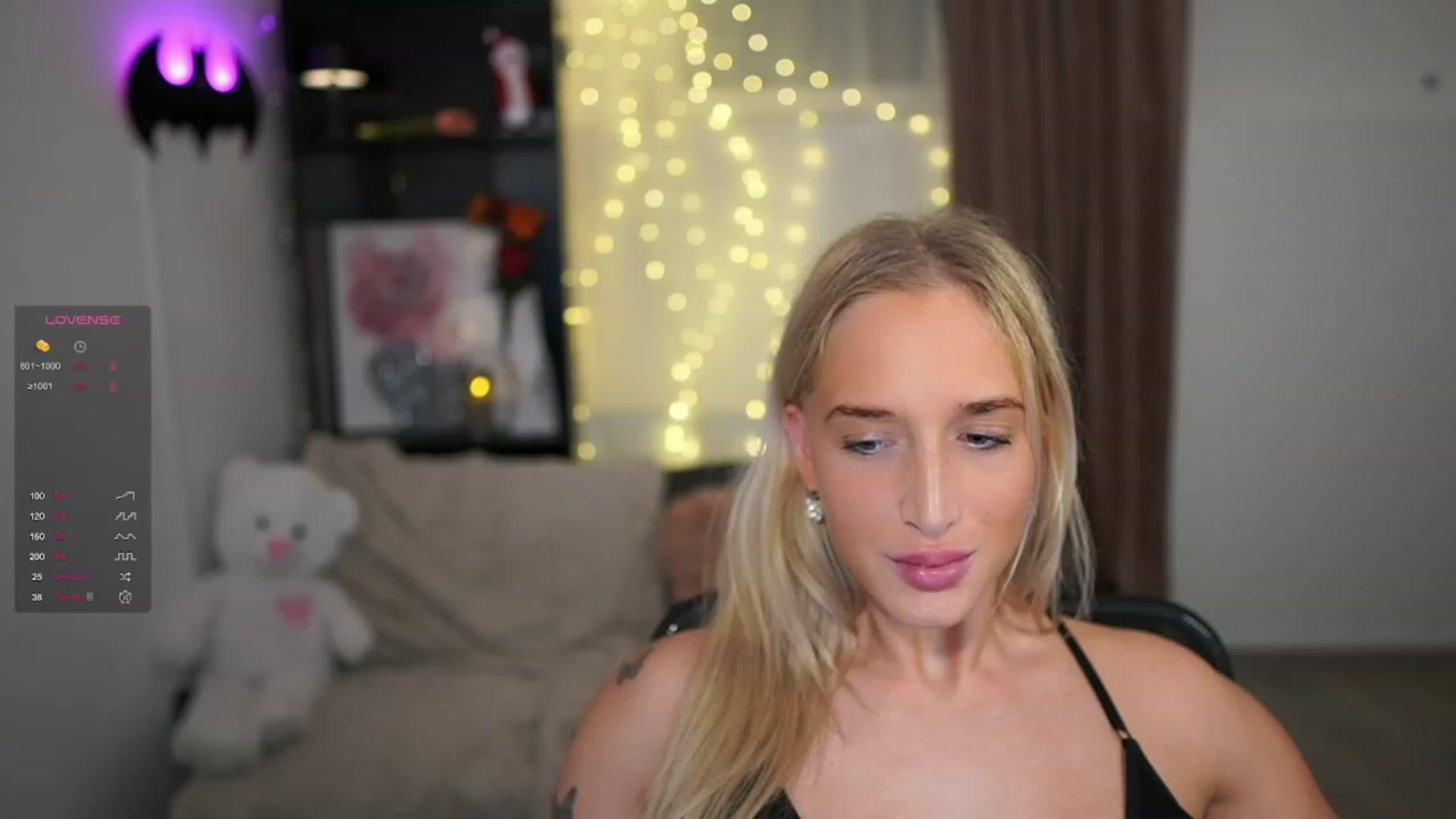 Gallery image thumbnail from NicoletteShea's myfreecams stream on, 12/30/2023, 13:58 image 20 of 20