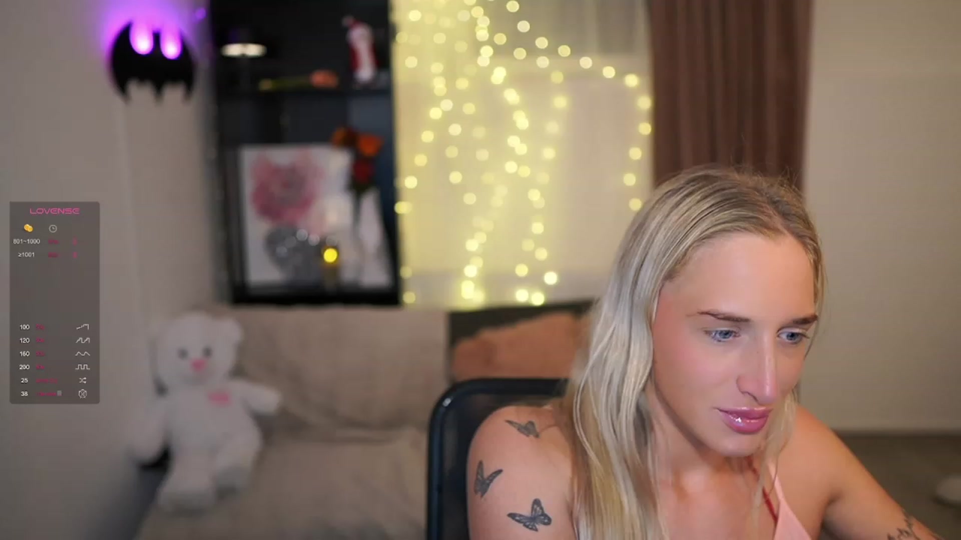 Gallery image thumbnail from NicoletteShea's myfreecams stream on, 12/30/2023, 20:51 image 9 of 20