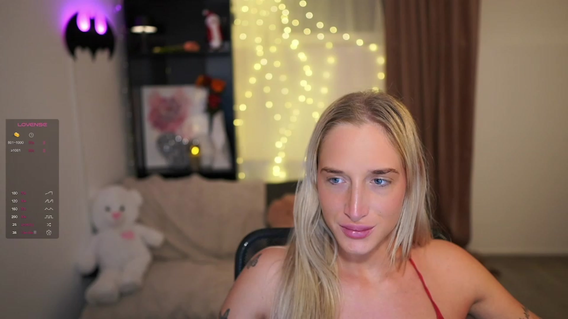 Gallery image thumbnail from NicoletteShea's myfreecams stream on, 12/30/2023, 20:51 image 17 of 20