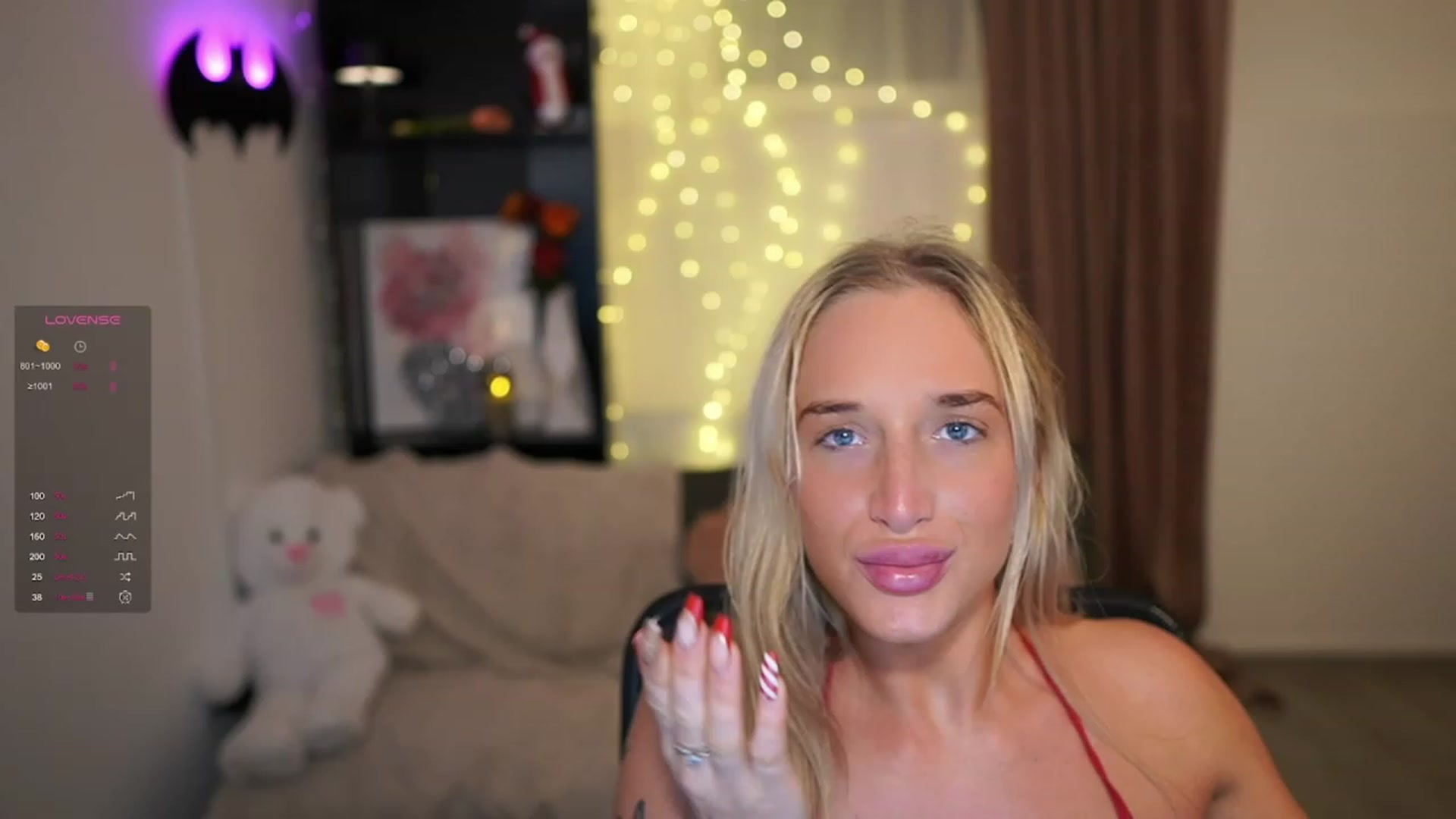 Gallery image thumbnail from NicoletteShea's myfreecams stream on, 12/30/2023, 20:51 image 19 of 20