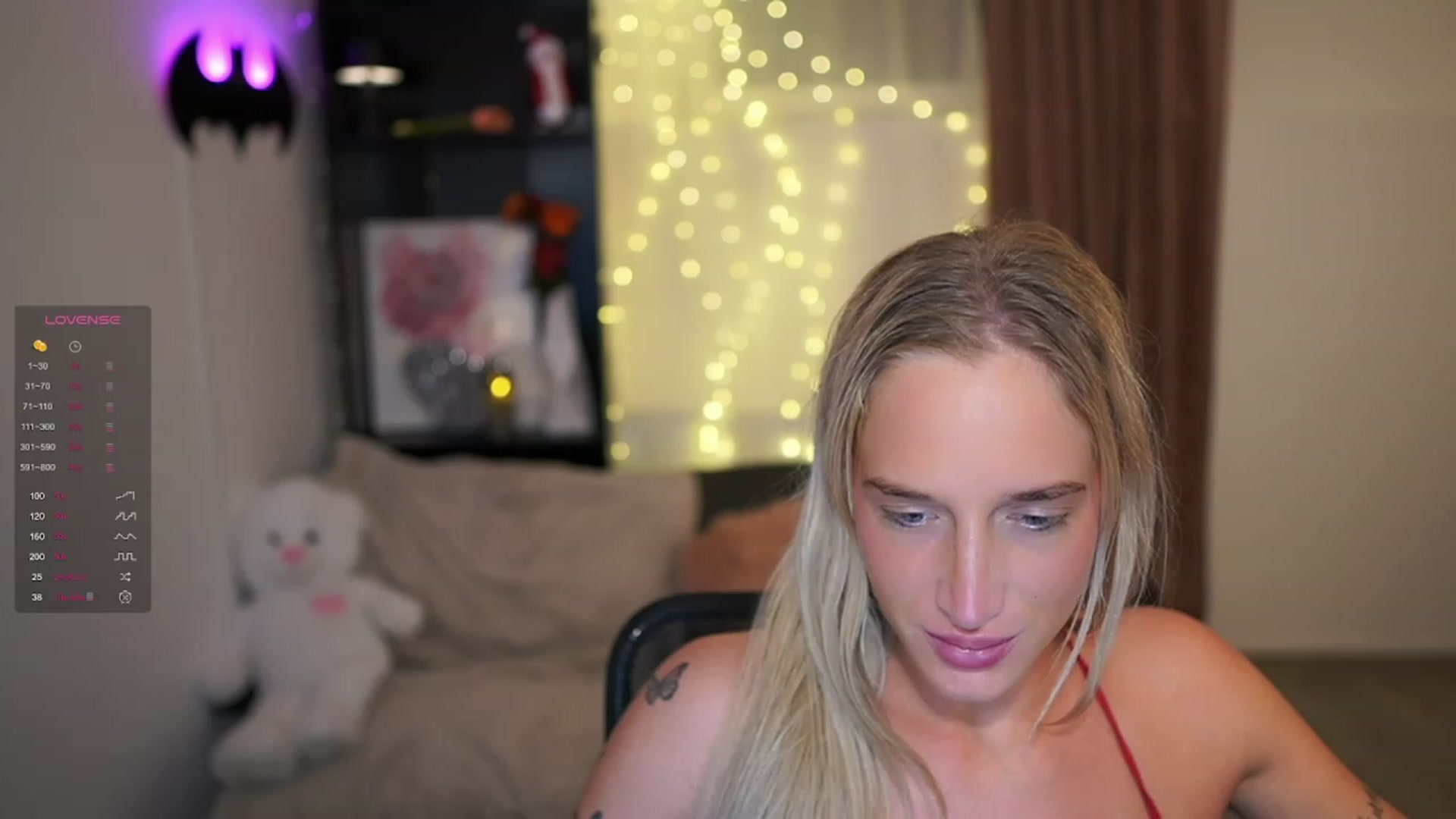 Gallery image thumbnail from NicoletteShea's myfreecams stream on, 12/30/2023, 21:59 image 15 of 20
