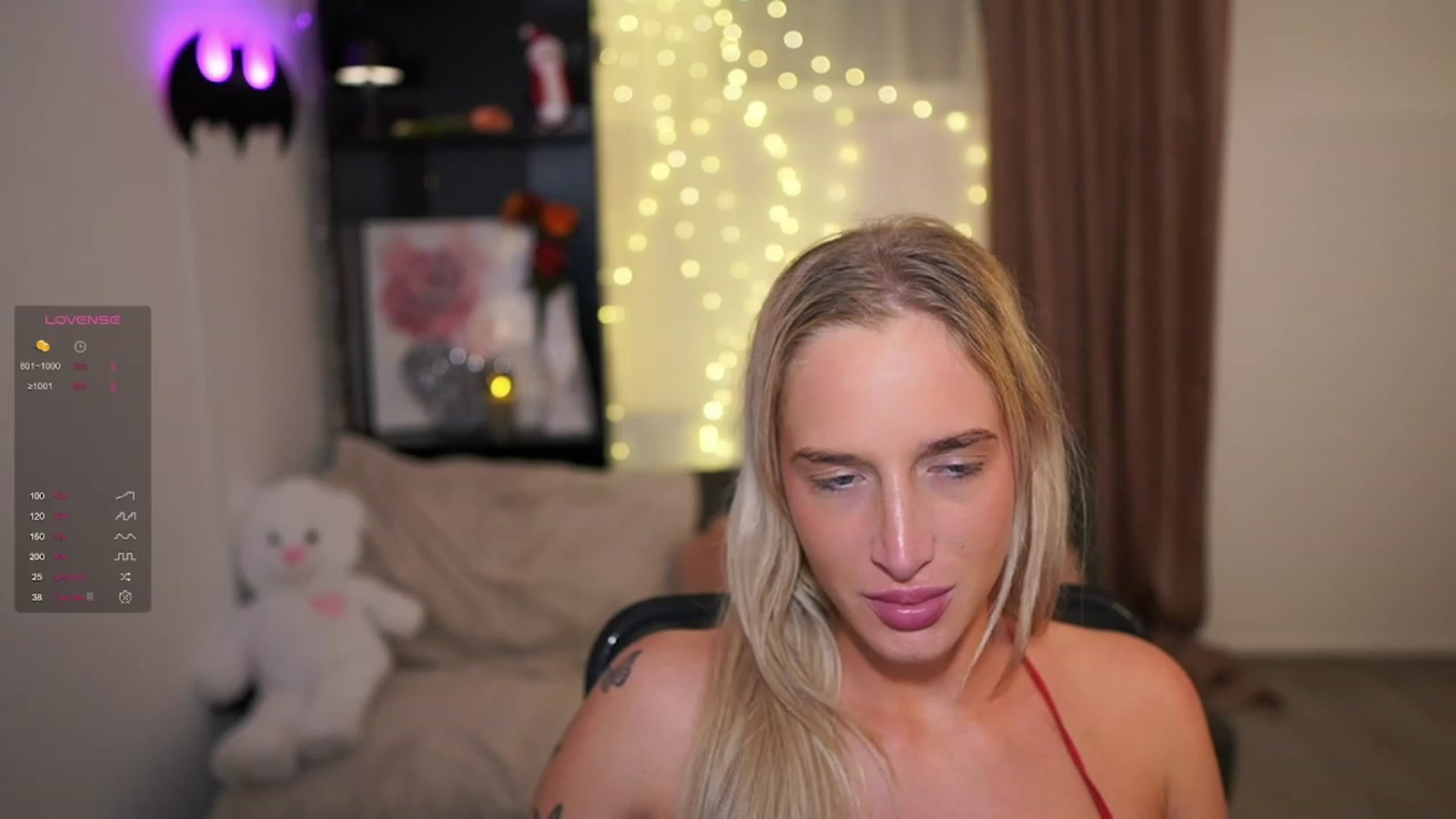 Gallery image thumbnail from NicoletteShea's myfreecams stream on, 12/30/2023, 21:59 image 16 of 20