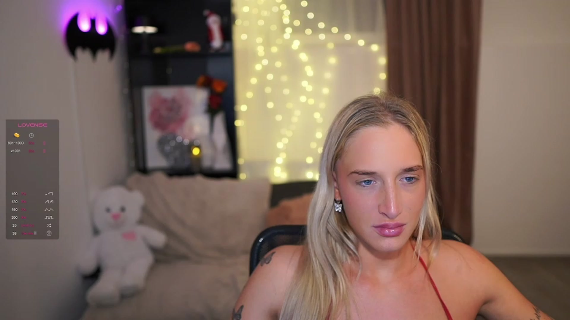 Gallery image thumbnail from NicoletteShea's myfreecams stream on, 12/30/2023, 21:59 image 6 of 20