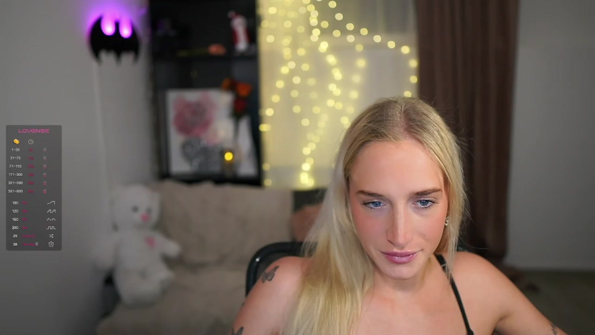 Gallery image thumbnail from NicoletteShea's myfreecams stream on, 01/02/2024, 14:27 image 20 of 20