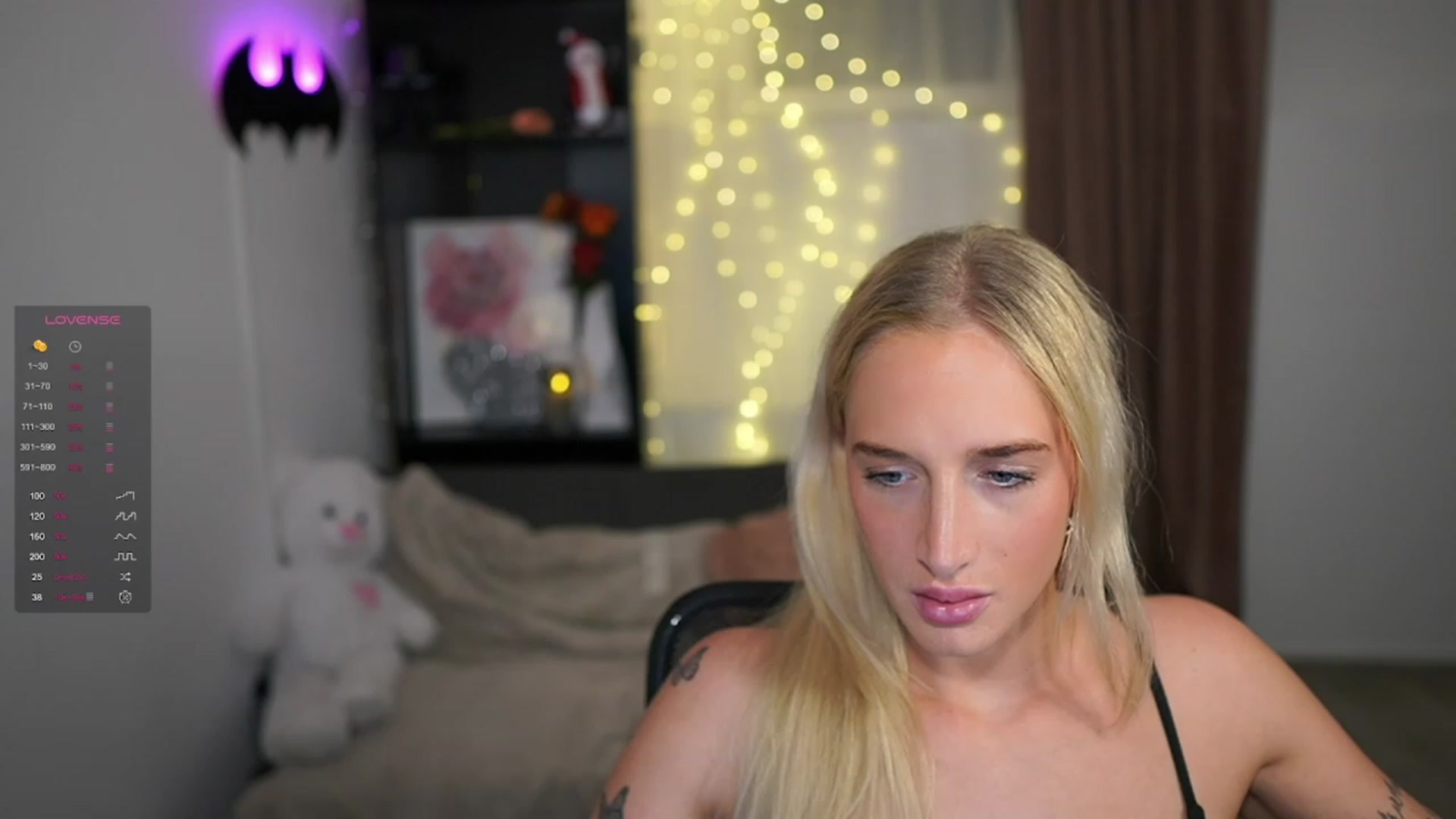 Gallery image thumbnail from NicoletteShea's myfreecams stream on, 01/02/2024, 18:38 image 7 of 20