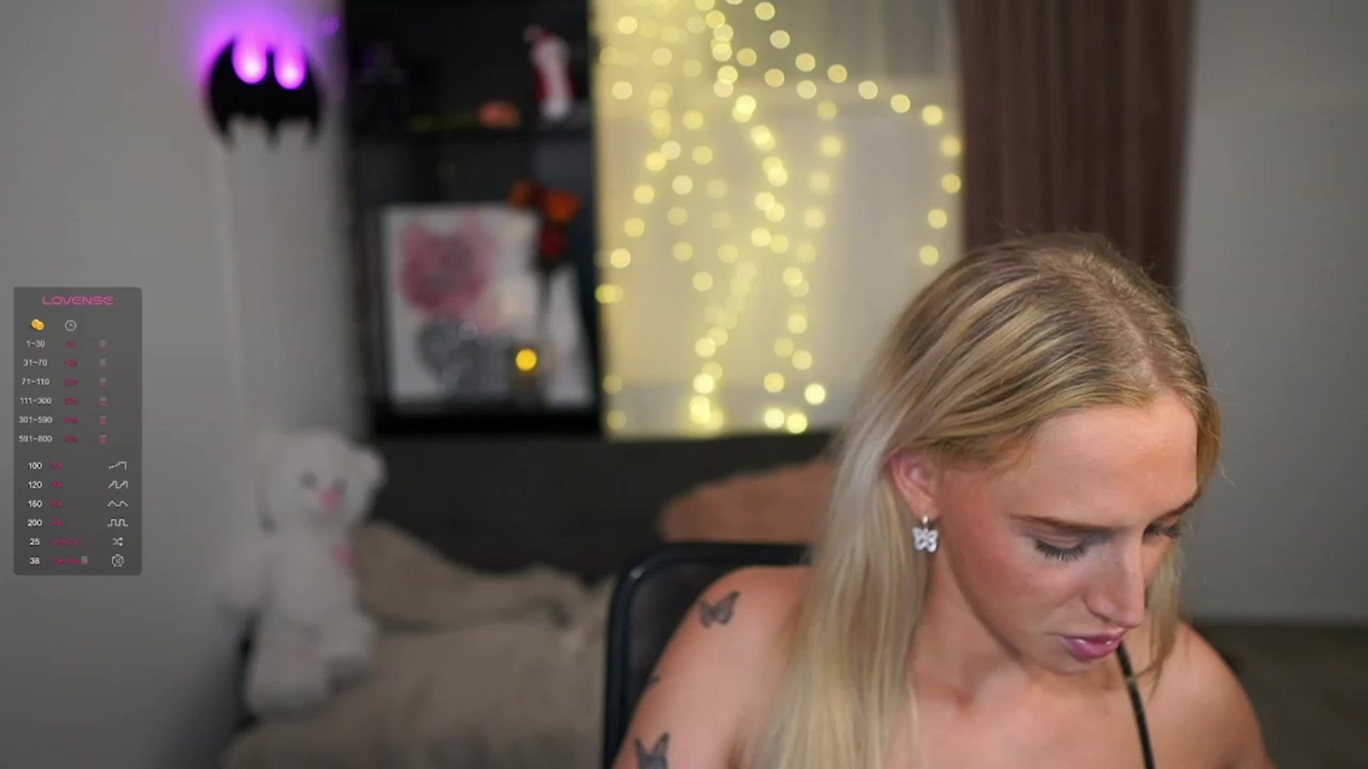 Gallery image thumbnail from NicoletteShea's myfreecams stream on, 01/02/2024, 18:38 image 17 of 20