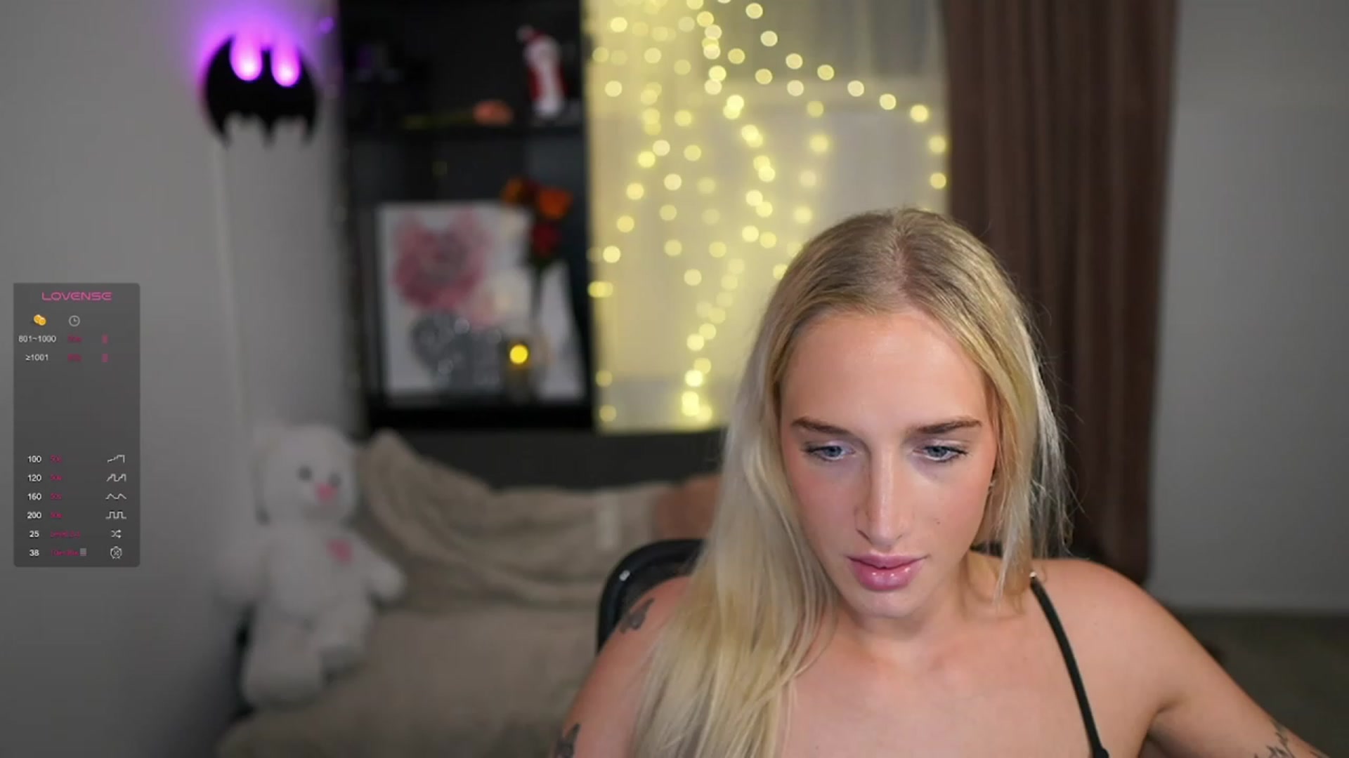 Gallery image thumbnail from NicoletteShea's myfreecams stream on, 01/02/2024, 18:38 image 9 of 20