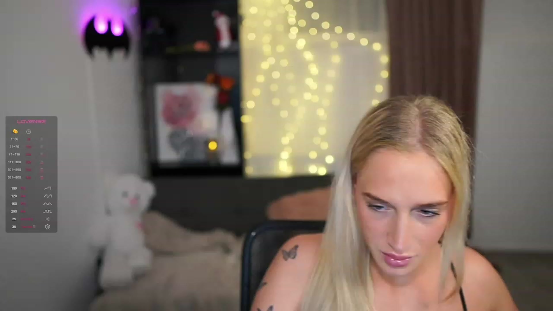 Gallery image thumbnail from NicoletteShea's myfreecams stream on, 01/02/2024, 18:38 image 18 of 20