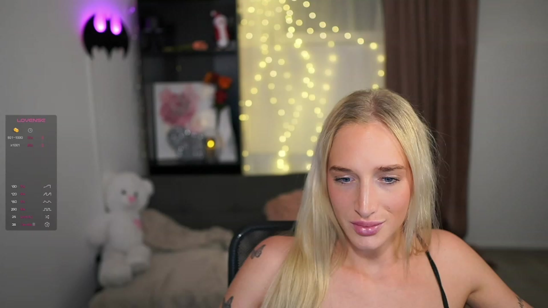 Gallery image thumbnail from NicoletteShea's myfreecams stream on, 01/02/2024, 19:01 image 10 of 20