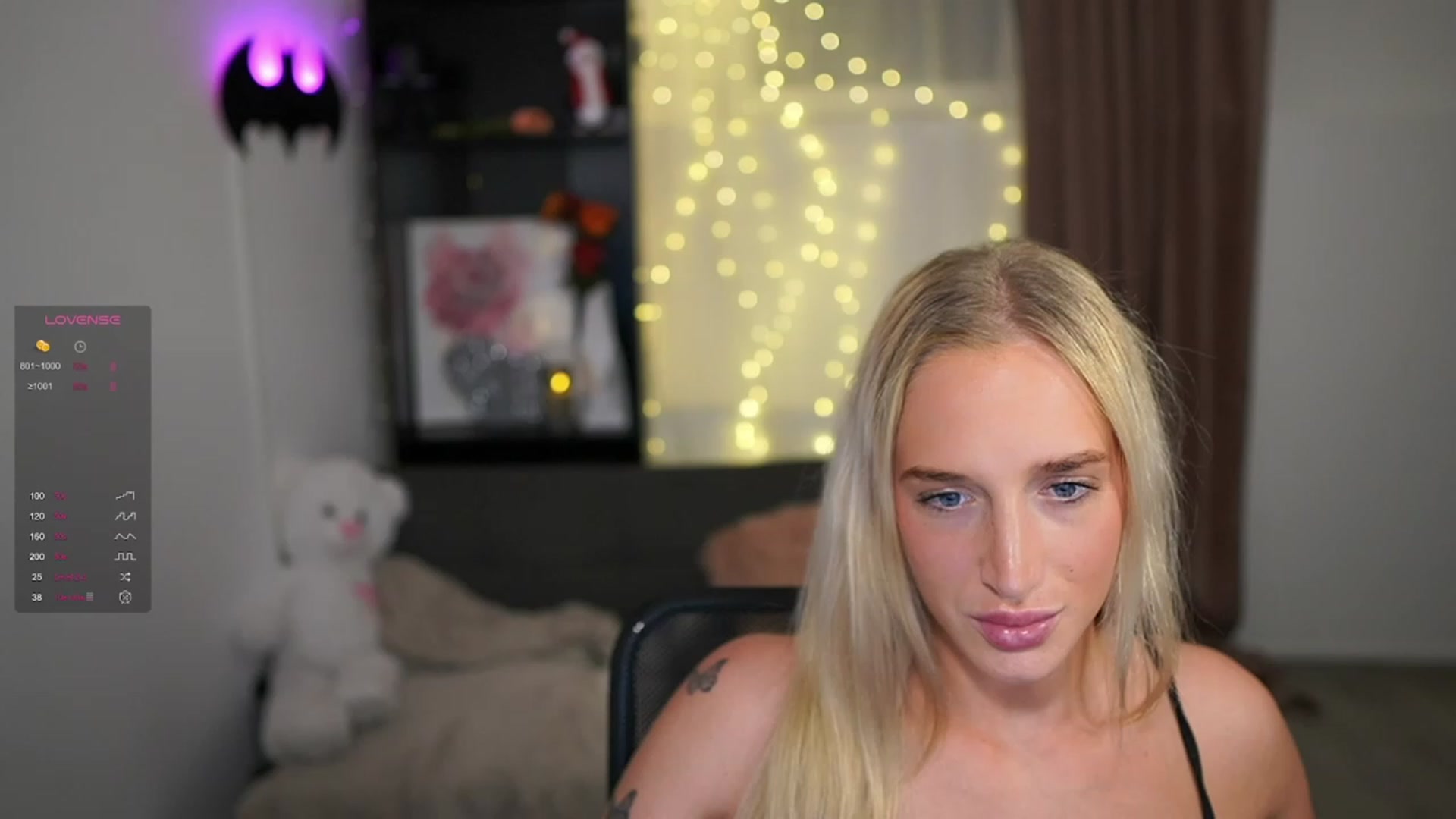 Gallery image thumbnail from NicoletteShea's myfreecams stream on, 01/02/2024, 19:01 image 11 of 20
