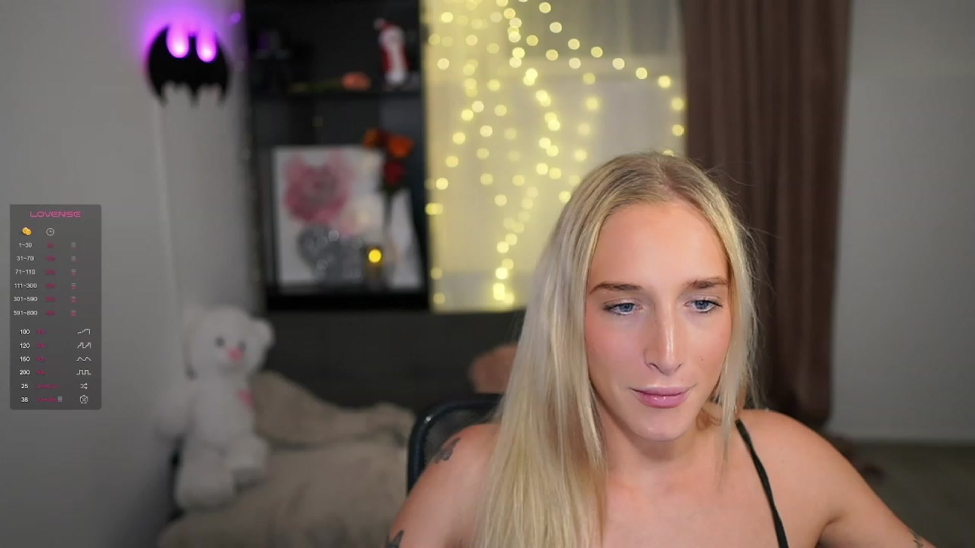 Gallery image thumbnail from NicoletteShea's myfreecams stream on, 01/02/2024, 19:01 image 9 of 20