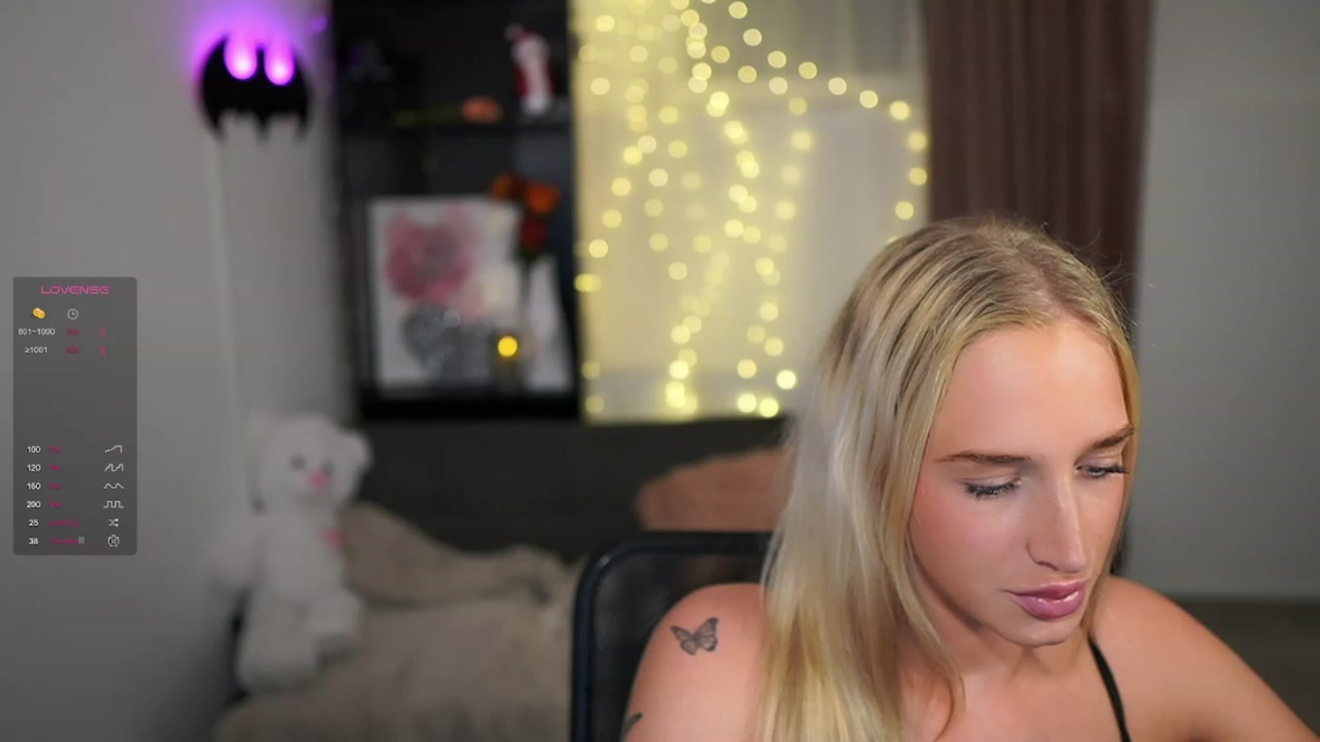 Gallery image thumbnail from NicoletteShea's myfreecams stream on, 01/02/2024, 19:01 image 7 of 20