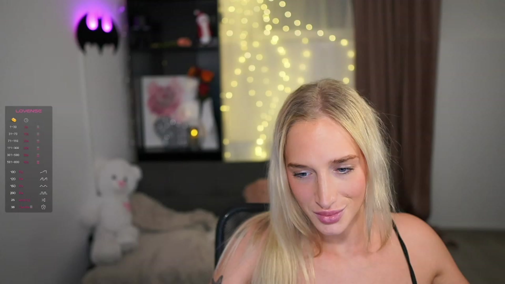 Gallery image thumbnail from NicoletteShea's myfreecams stream on, 01/02/2024, 19:01 image 12 of 20