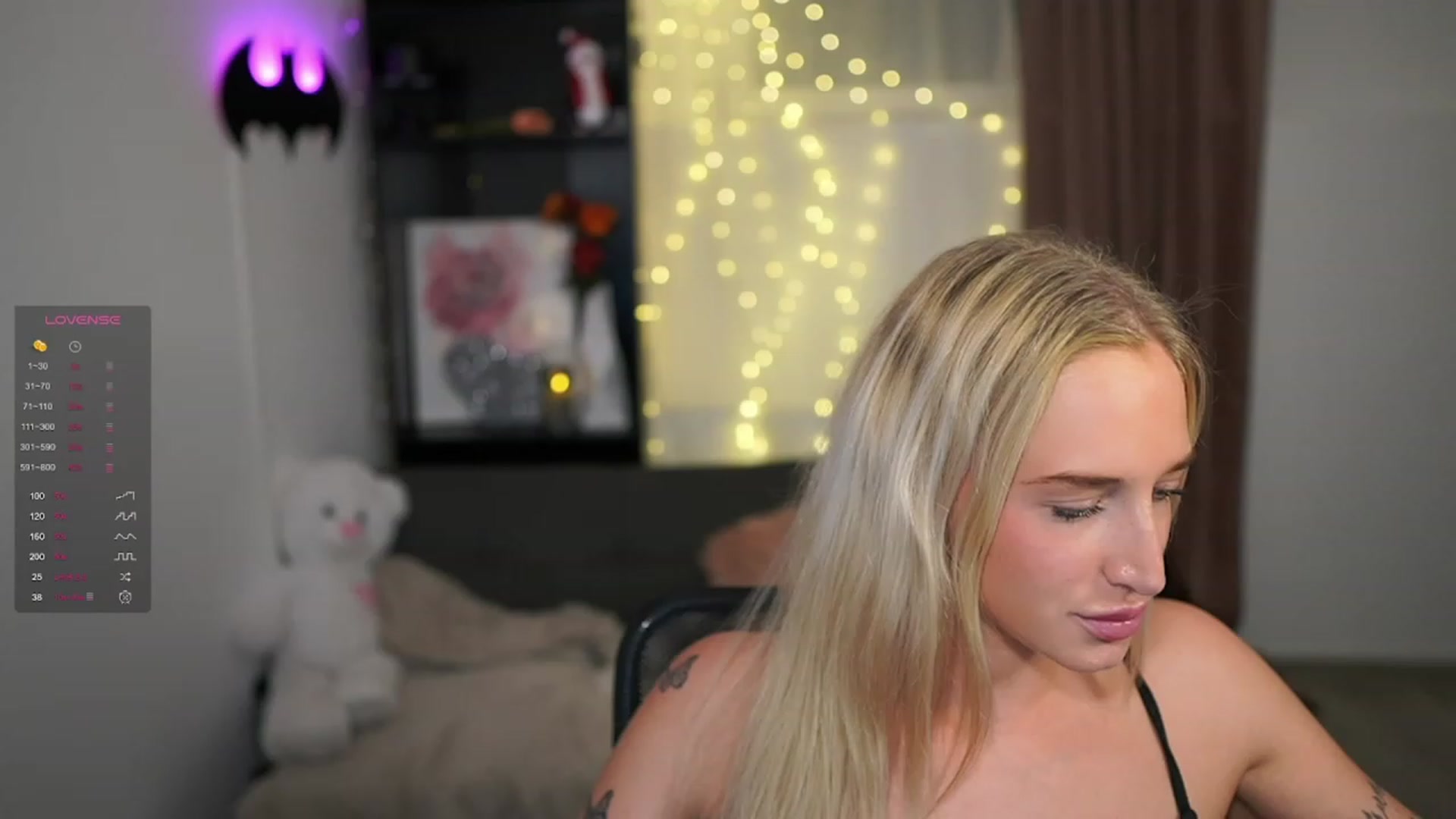 Gallery image thumbnail from NicoletteShea's myfreecams stream on, 01/02/2024, 19:01 image 8 of 20