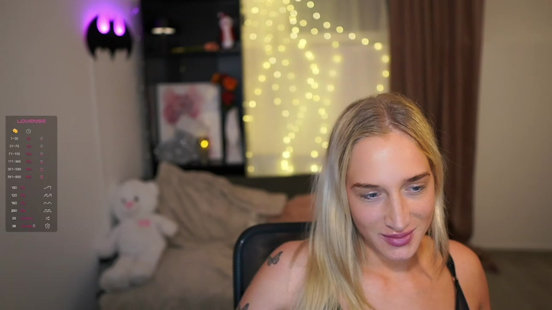 Gallery image thumbnail from NicoletteShea's myfreecams stream on, 01/03/2024, 14:01 image 9 of 20