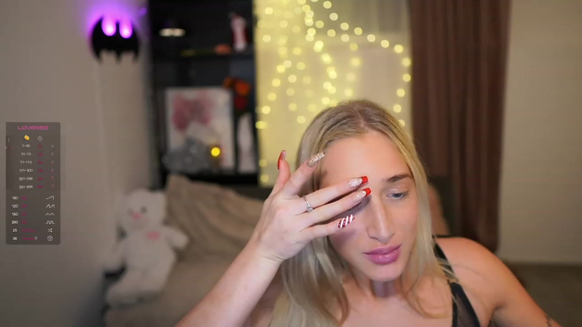Gallery image thumbnail from NicoletteShea's myfreecams stream on, 01/03/2024, 14:01 image 17 of 20