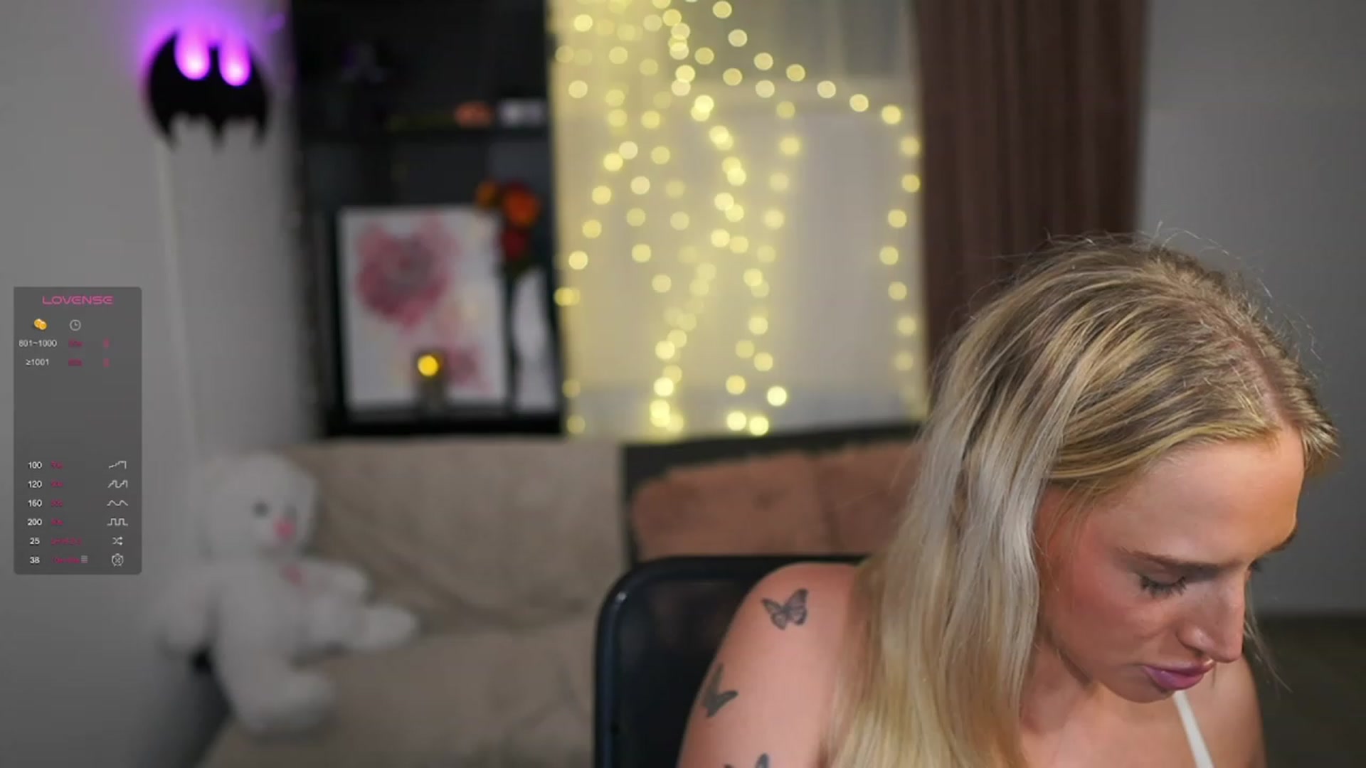 Gallery image thumbnail from NicoletteShea's myfreecams stream on, 01/04/2024, 15:51 image 17 of 20