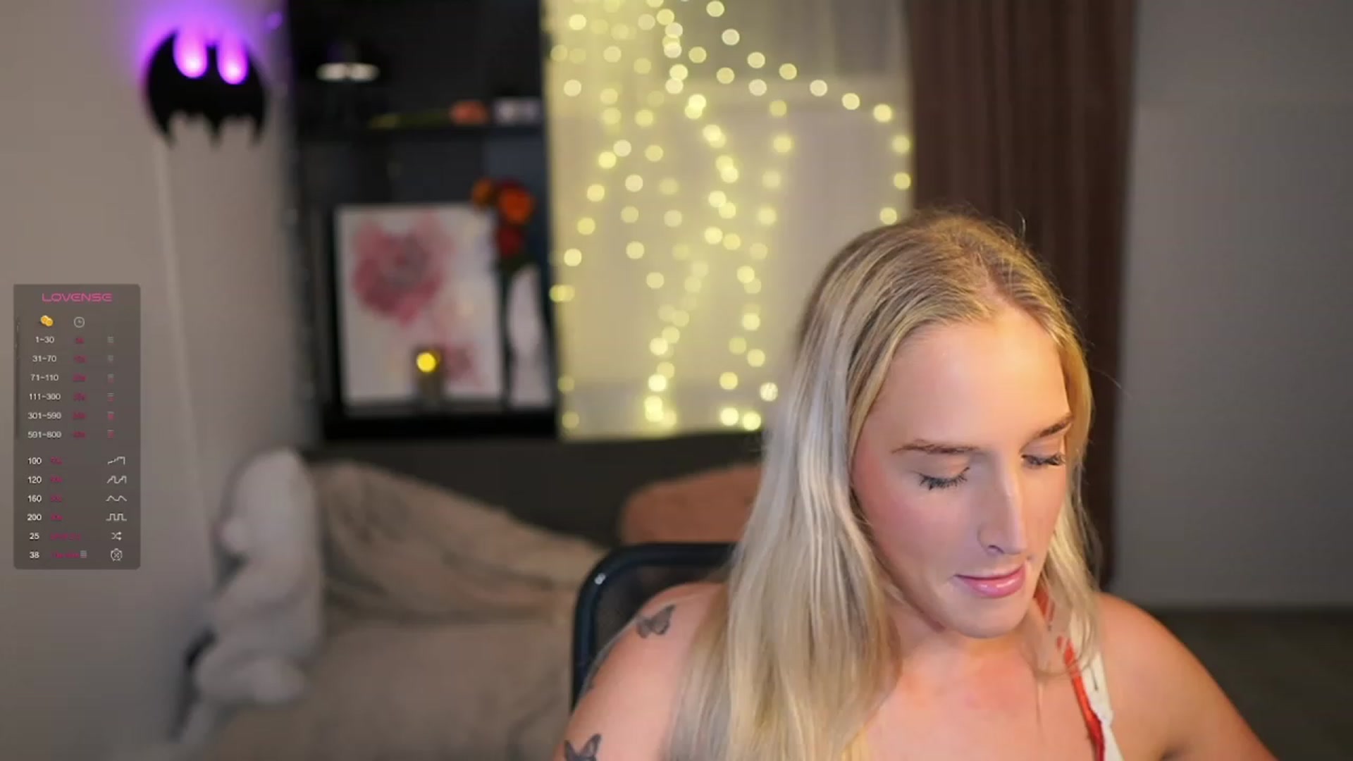 Gallery image thumbnail from NicoletteShea's myfreecams stream on, 01/05/2024, 14:03 image 9 of 20