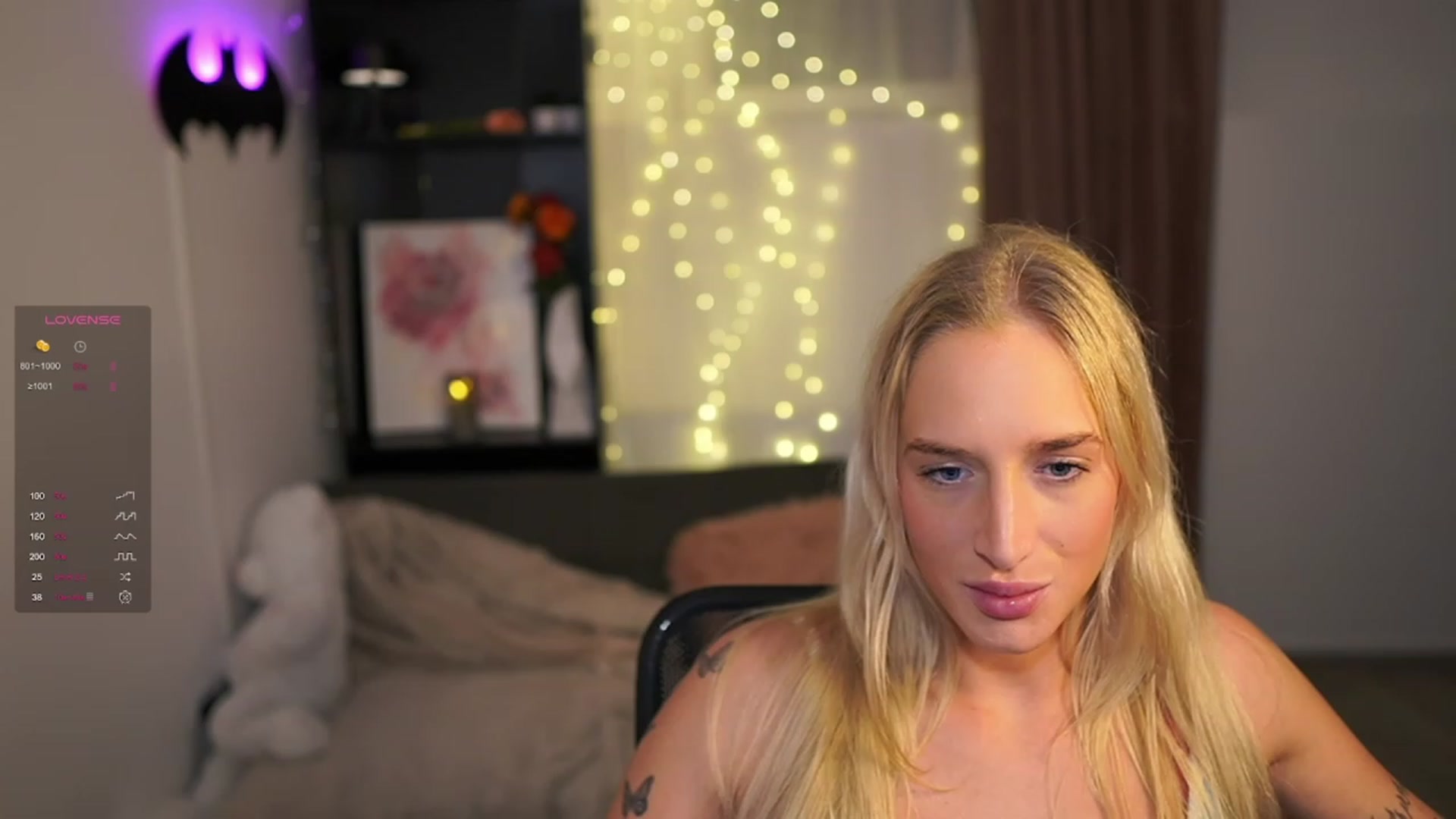 Gallery image thumbnail from NicoletteShea's myfreecams stream on, 01/05/2024, 14:03 image 3 of 20