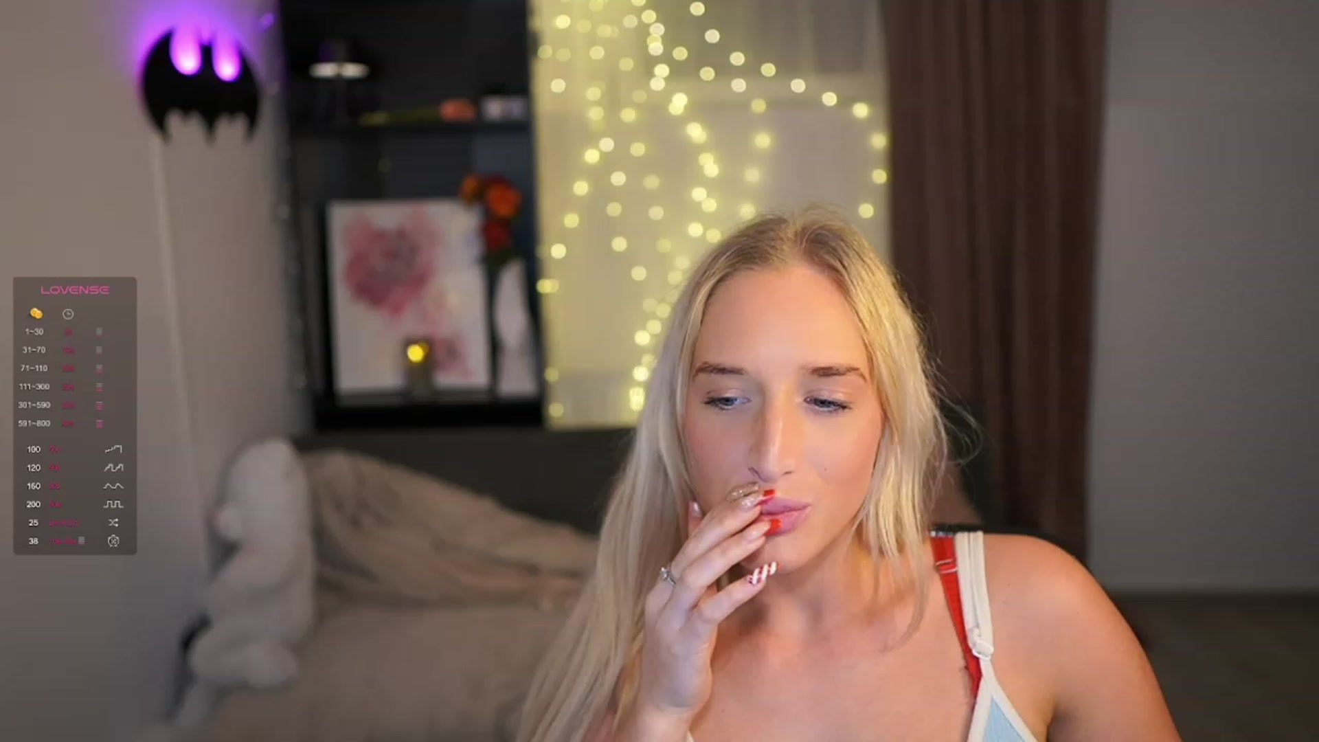 Gallery image thumbnail from NicoletteShea's myfreecams stream on, 01/05/2024, 14:03 image 15 of 20