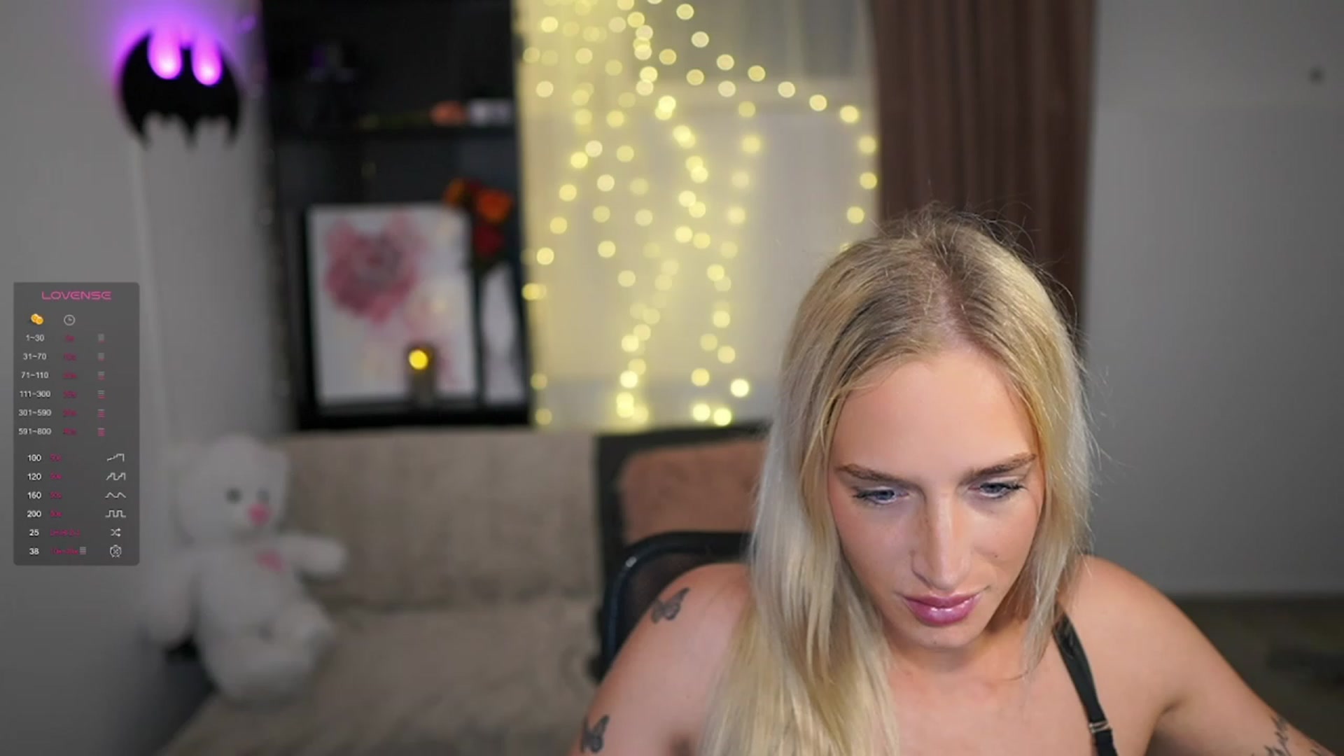 Gallery image thumbnail from NicoletteShea's myfreecams stream on, 01/08/2024, 15:06 image 14 of 20