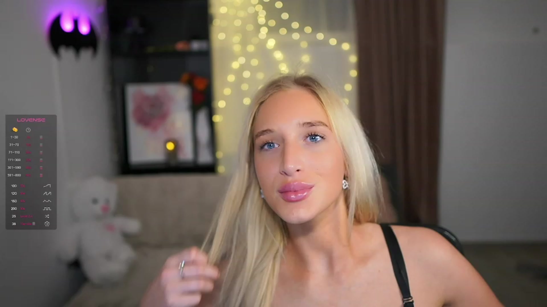 Gallery image thumbnail from NicoletteShea's myfreecams stream on, 01/08/2024, 15:06 image 12 of 20