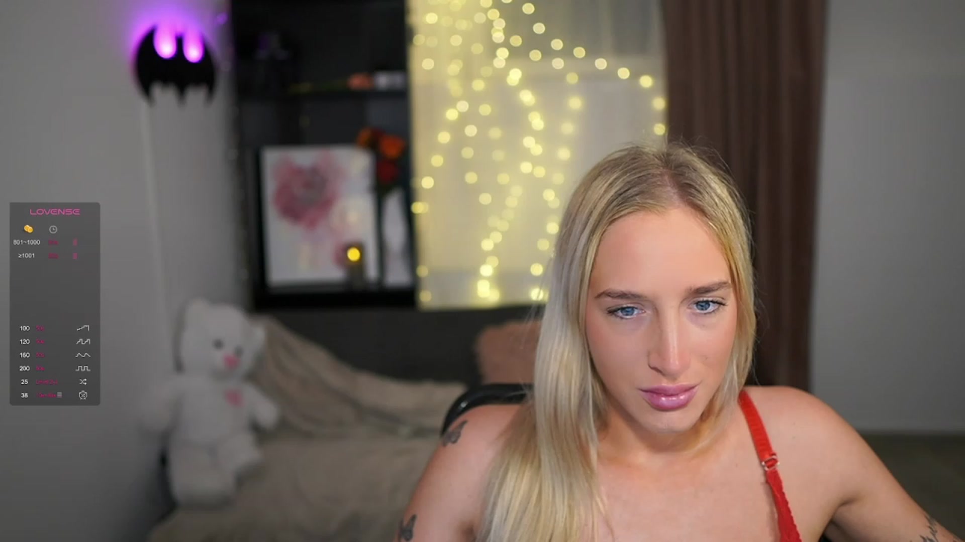 Gallery image thumbnail from NicoletteShea's myfreecams stream on, 01/10/2024, 10:04 image 14 of 20