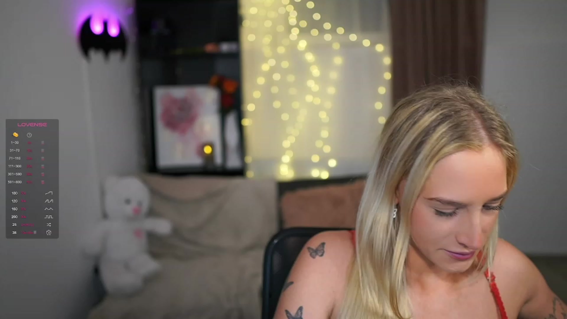 Gallery image thumbnail from NicoletteShea's myfreecams stream on, 01/10/2024, 10:04 image 3 of 20