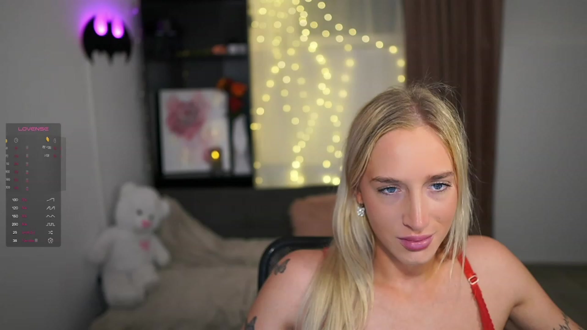Gallery image thumbnail from NicoletteShea's myfreecams stream on, 01/10/2024, 10:28 image 5 of 20
