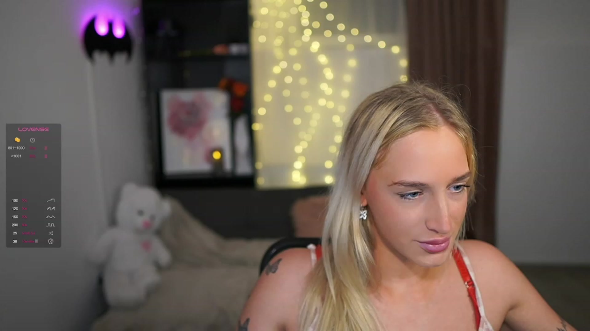 Gallery image thumbnail from NicoletteShea's myfreecams stream on, 01/10/2024, 10:28 image 16 of 20