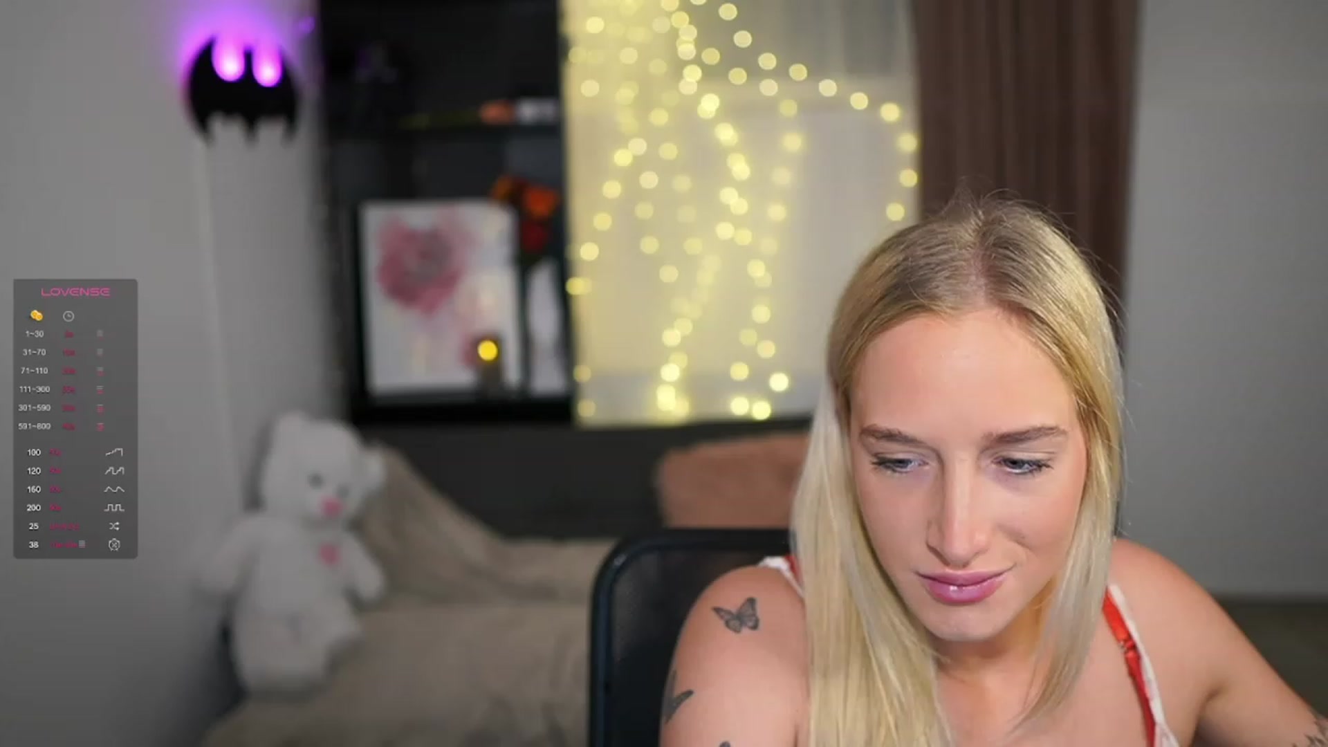 Gallery image thumbnail from NicoletteShea's myfreecams stream on, 01/10/2024, 10:28 image 18 of 20