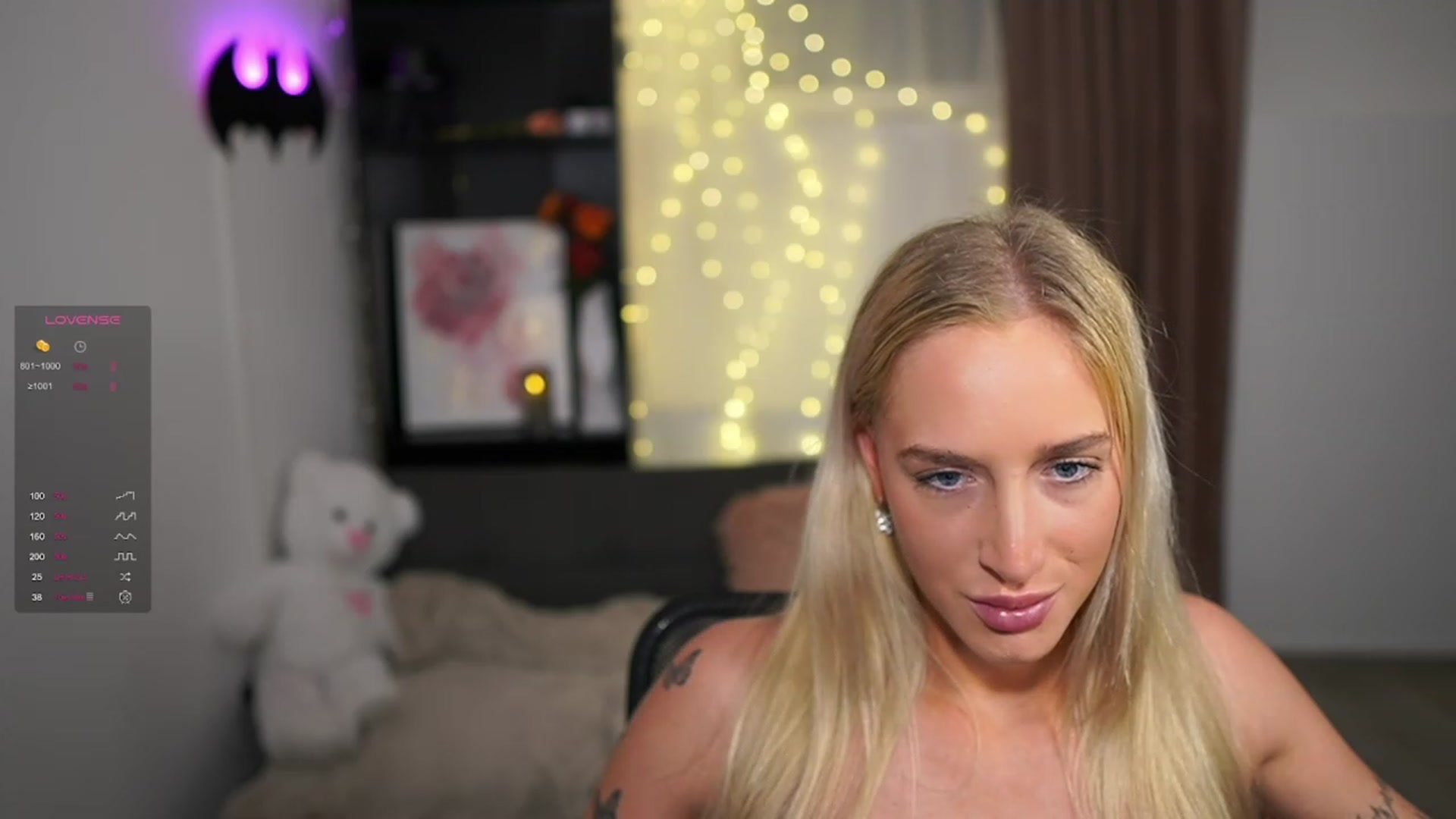Gallery image thumbnail from NicoletteShea's myfreecams stream on, 01/10/2024, 11:34 image 20 of 20