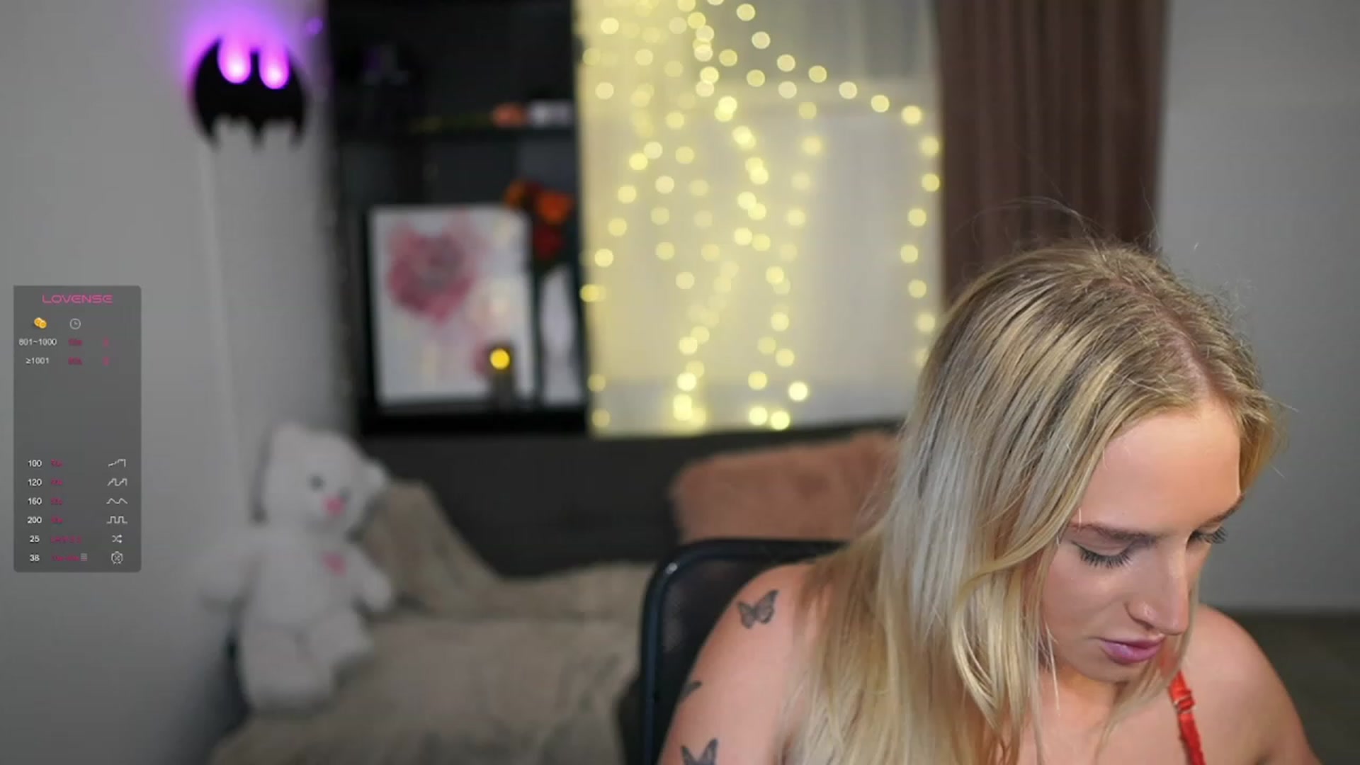 Gallery image thumbnail from NicoletteShea's myfreecams stream on, 01/10/2024, 11:34 image 7 of 20