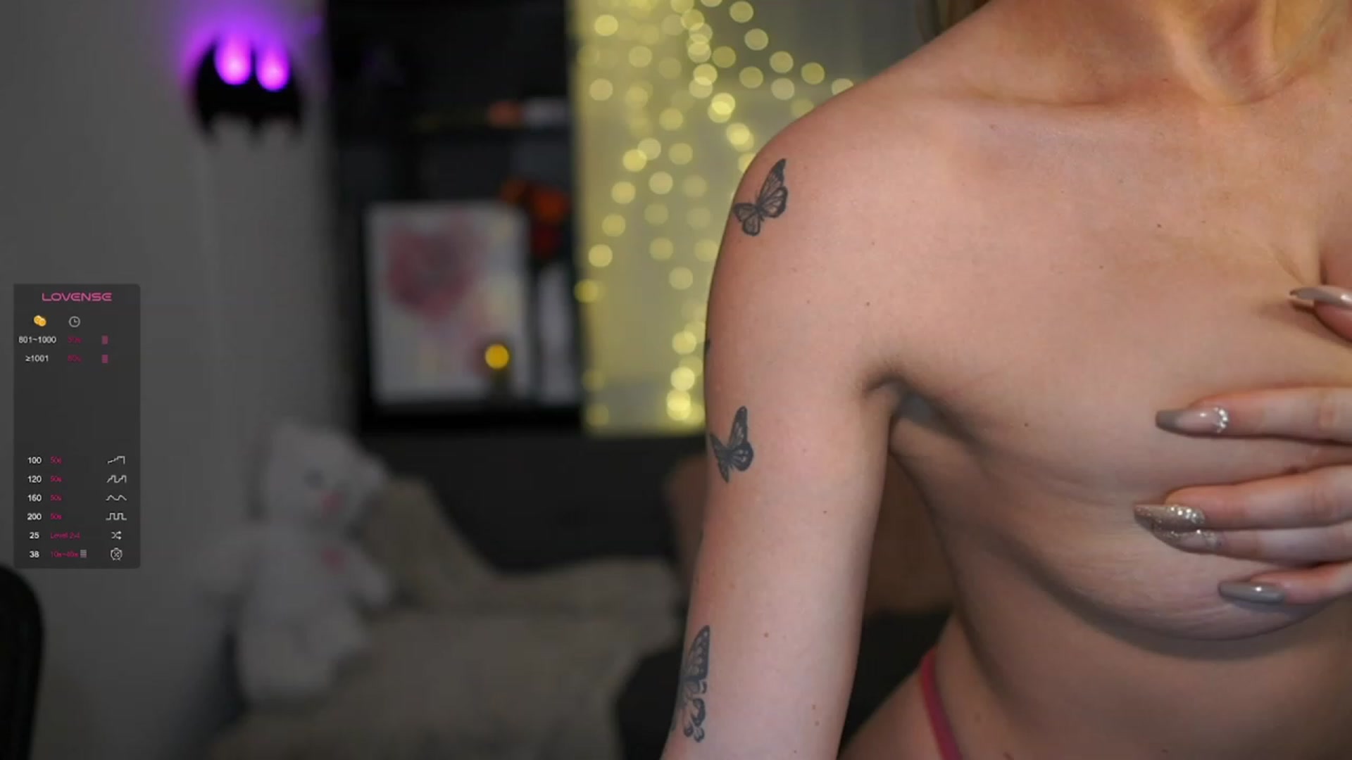 Gallery image thumbnail from NicoletteShea's myfreecams stream on, 01/10/2024, 11:34 image 13 of 20