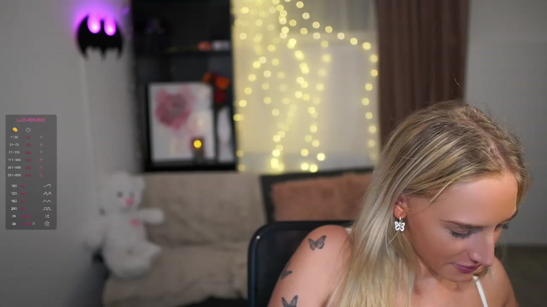 Gallery image thumbnail from NicoletteShea's myfreecams stream on, 01/11/2024, 17:30 image 4 of 20