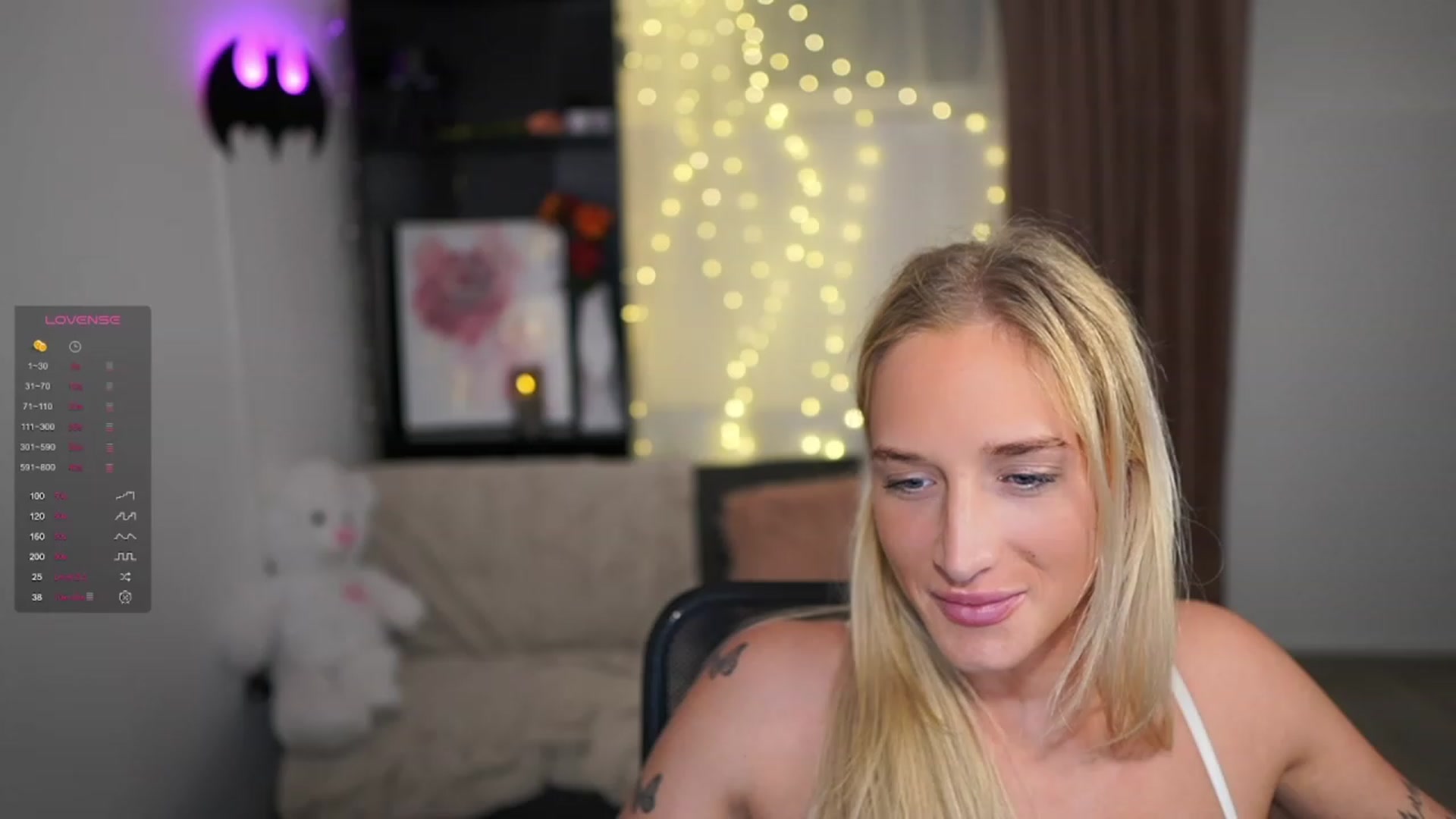 Gallery image thumbnail from NicoletteShea's myfreecams stream on, 01/11/2024, 17:30 image 14 of 20