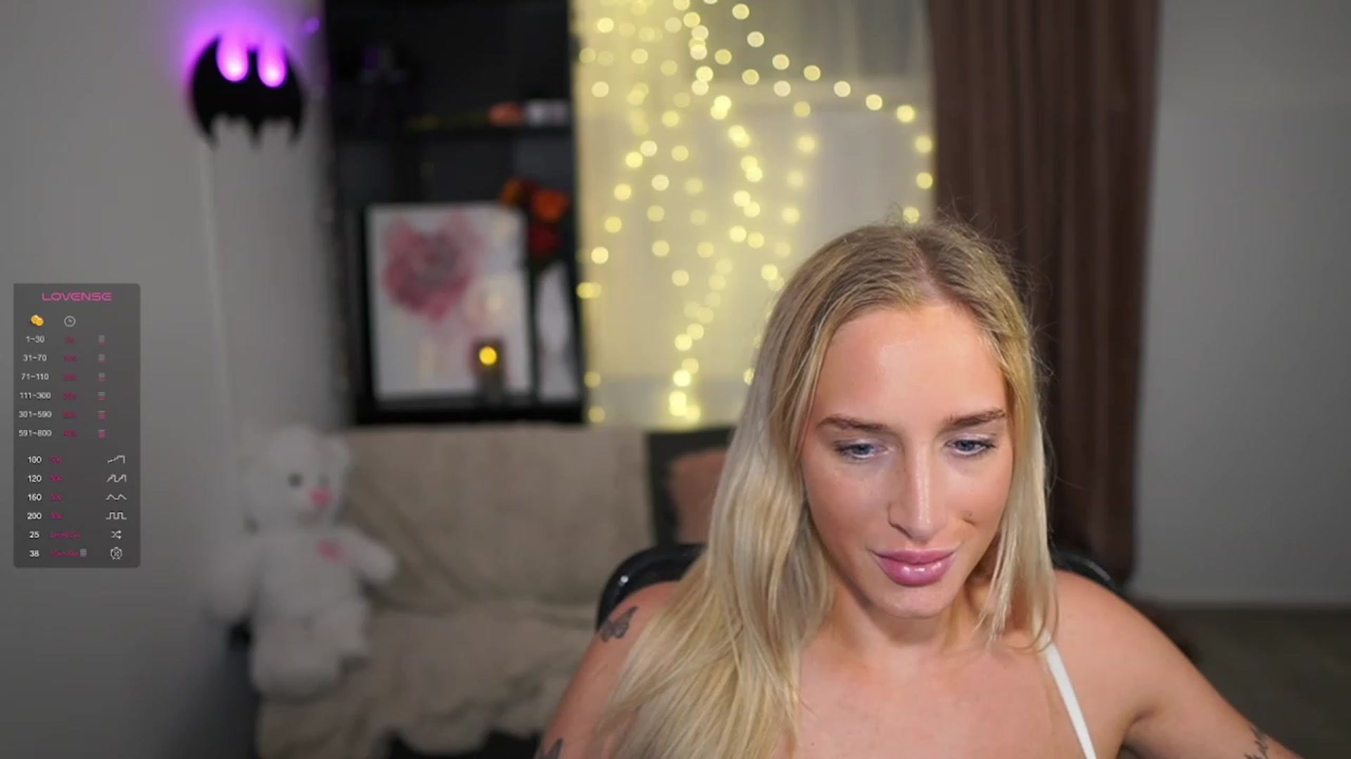Gallery image thumbnail from NicoletteShea's myfreecams stream on, 01/11/2024, 18:21 image 19 of 20
