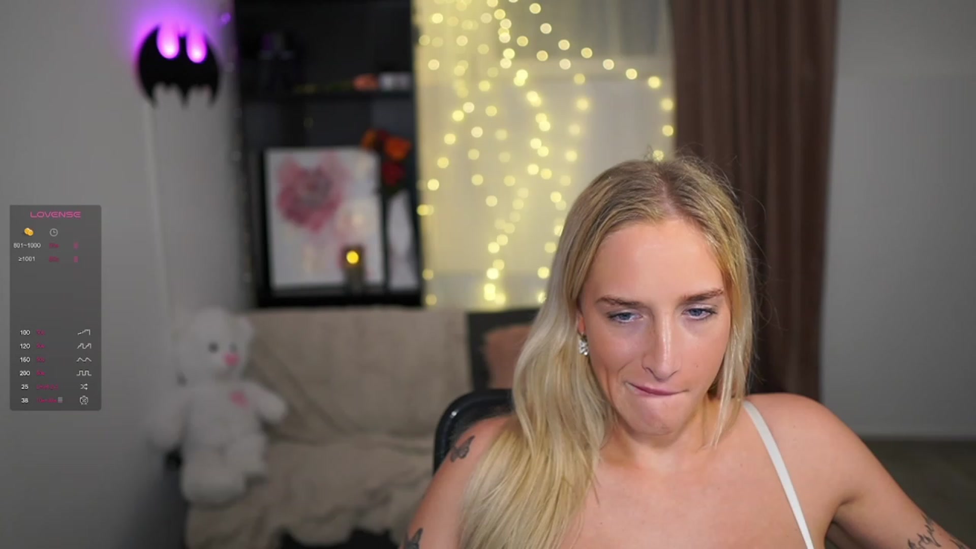 Gallery image thumbnail from NicoletteShea's myfreecams stream on, 01/11/2024, 18:21 image 13 of 20