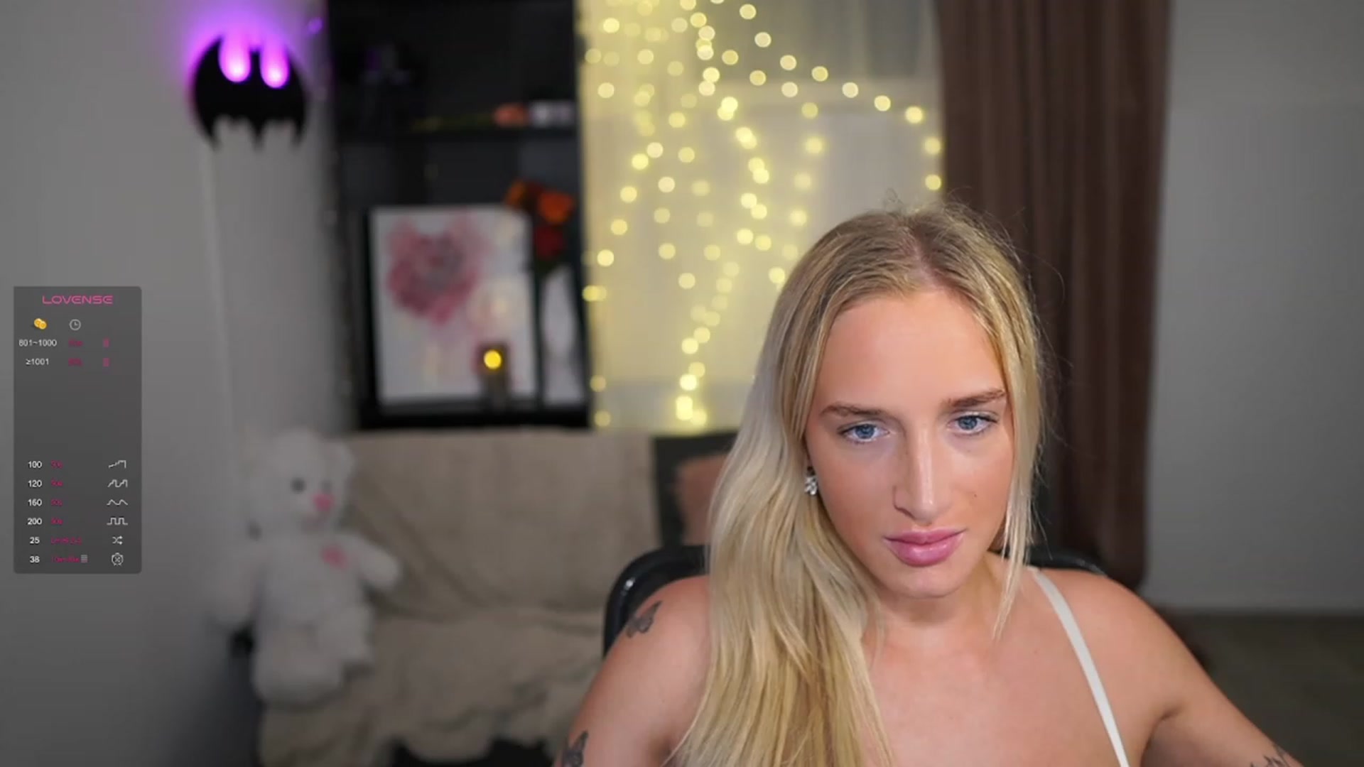 Gallery image thumbnail from NicoletteShea's myfreecams stream on, 01/11/2024, 18:21 image 15 of 20