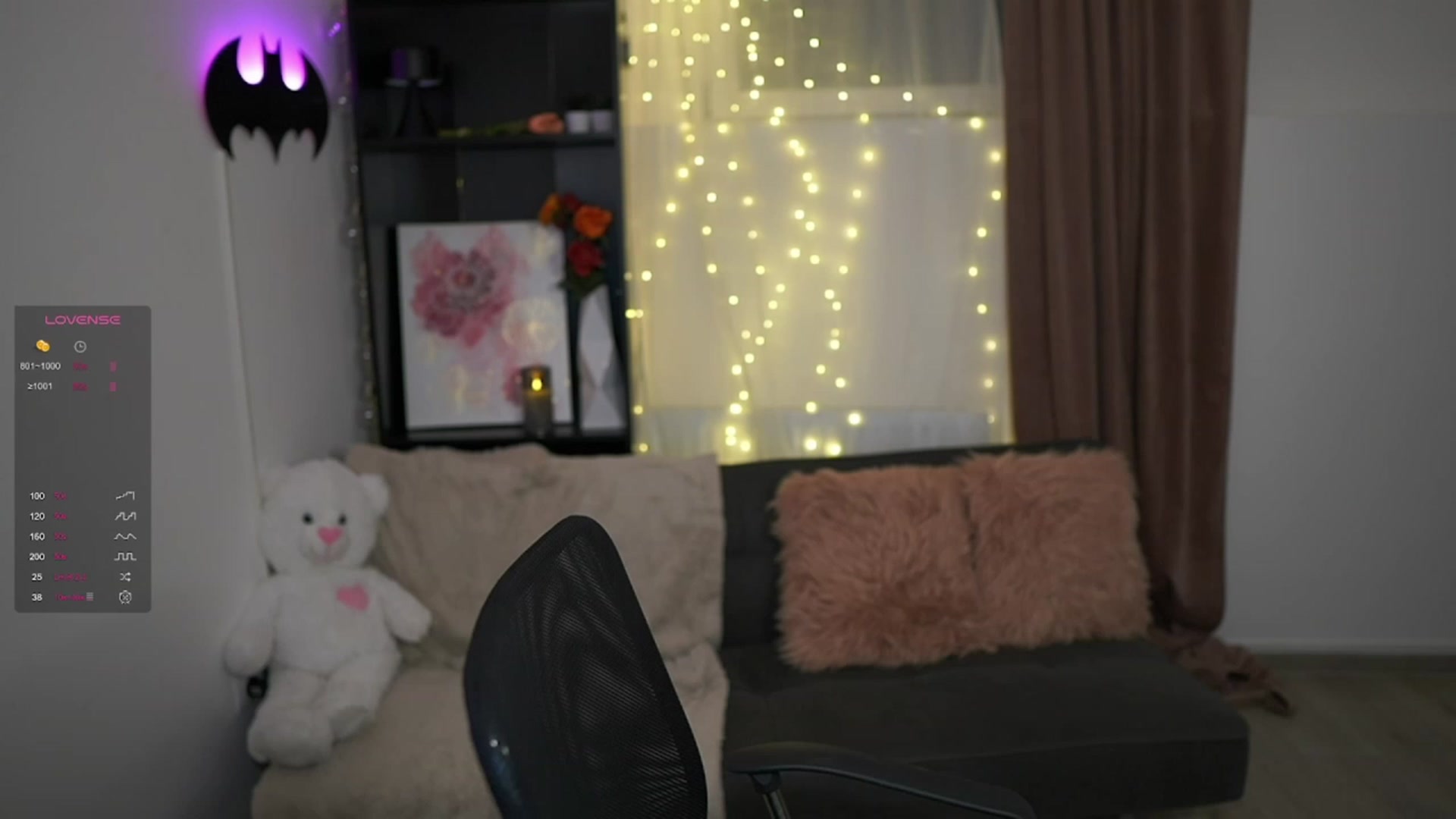 Gallery image thumbnail from NicoletteShea's myfreecams stream on, 01/12/2024, 18:17 image 15 of 20