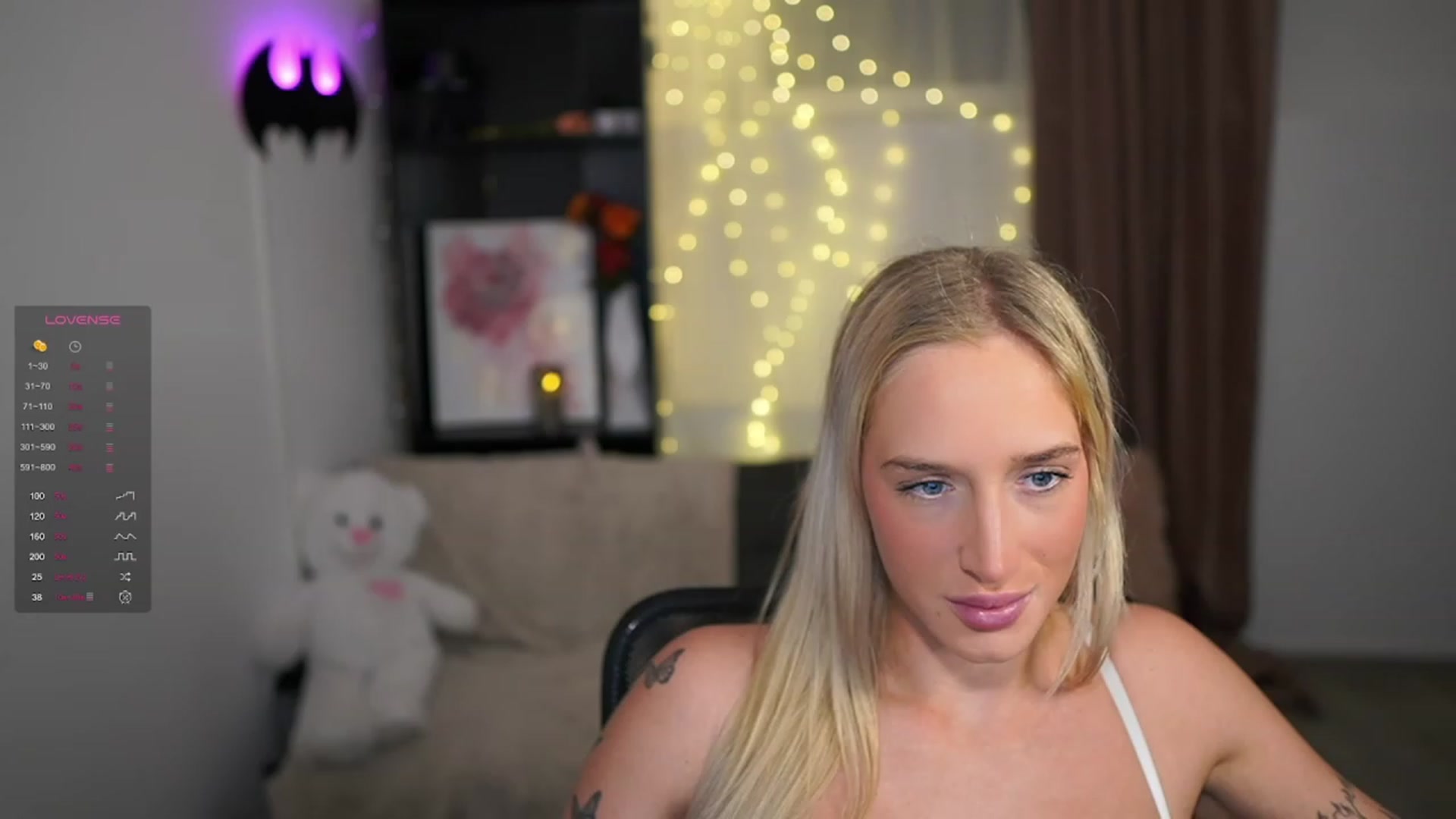 Gallery image thumbnail from NicoletteShea's myfreecams stream on, 01/15/2024, 15:31 image 8 of 20